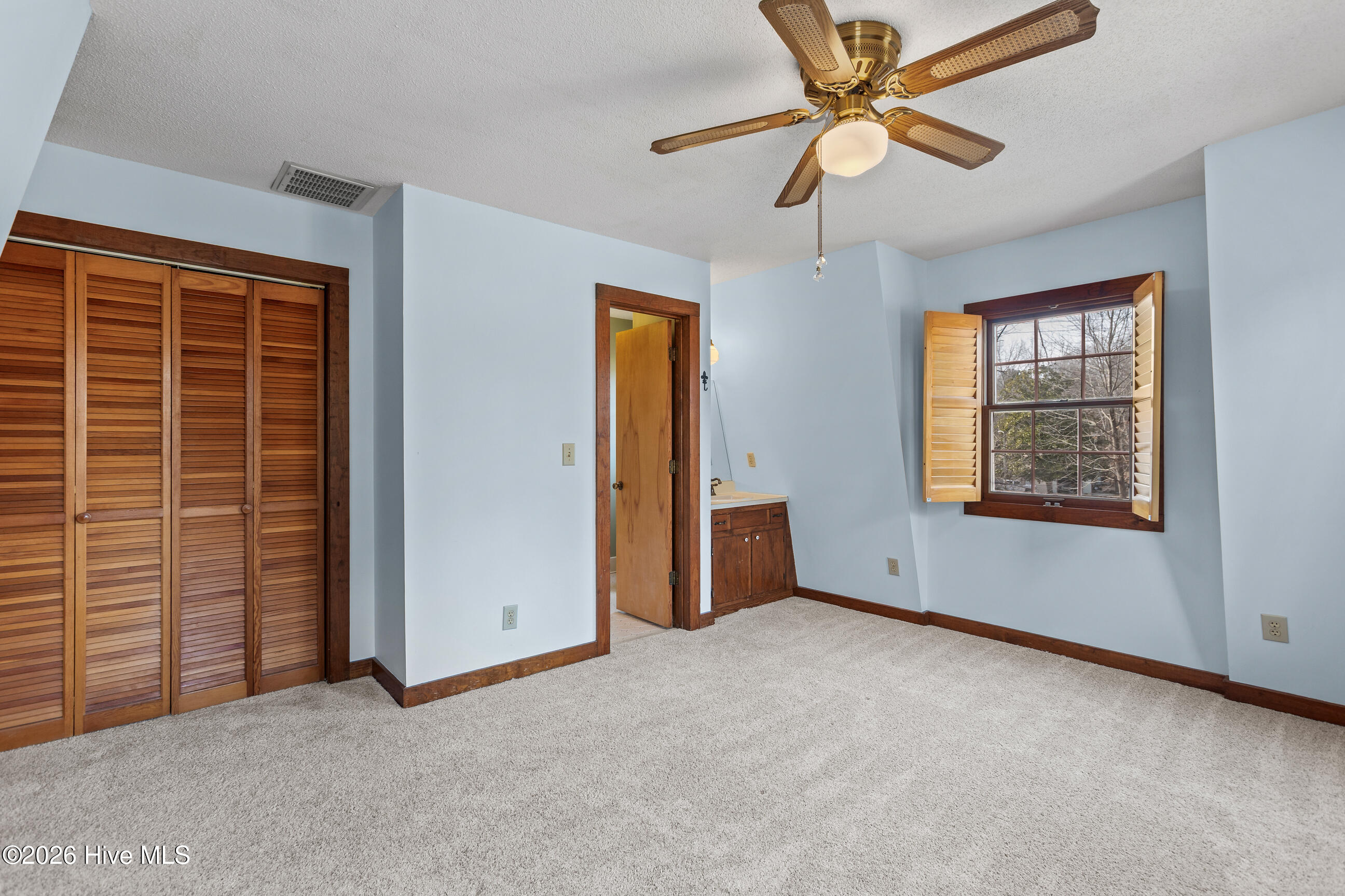 100556020 | Photo 31