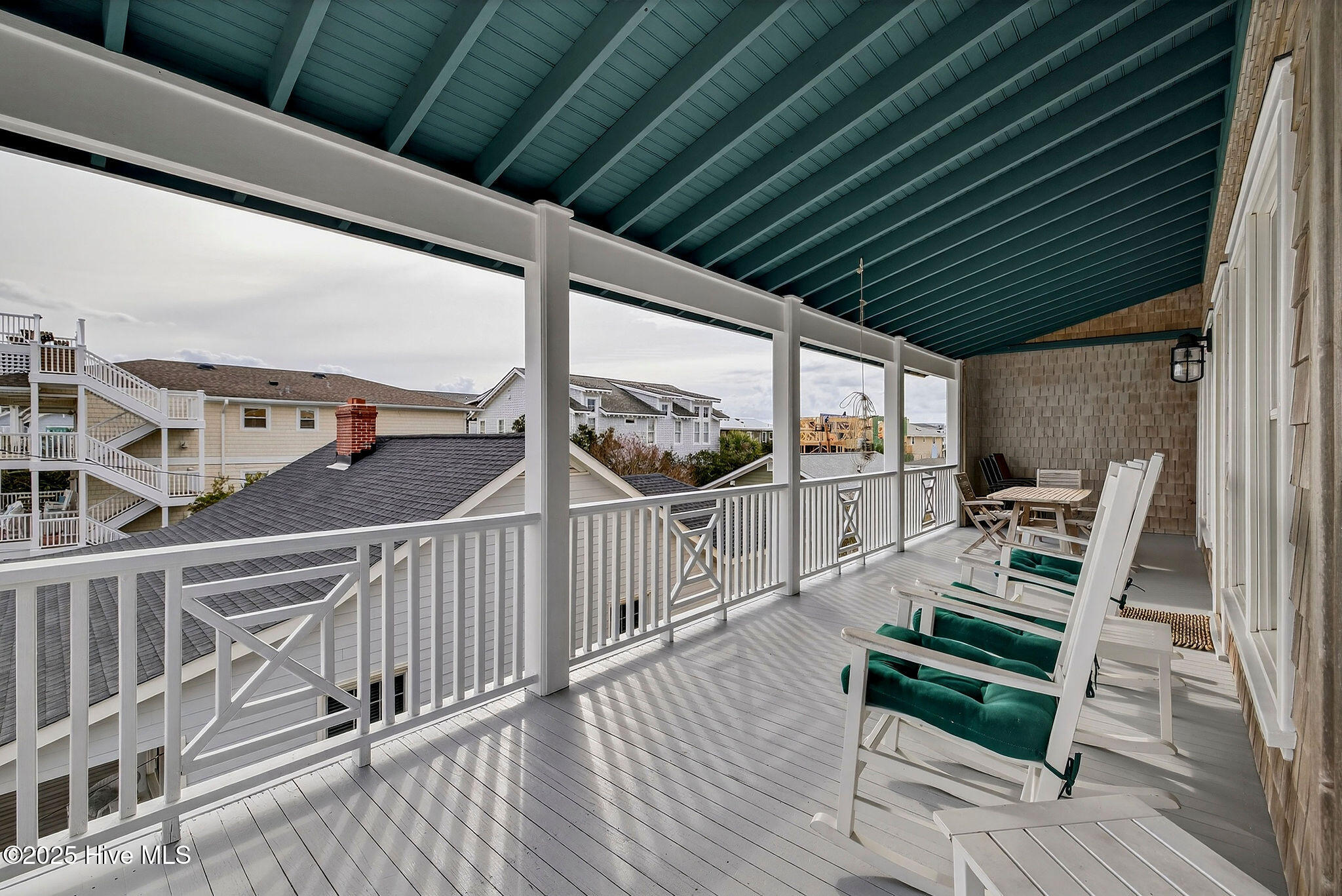 100546146 | Photo 13