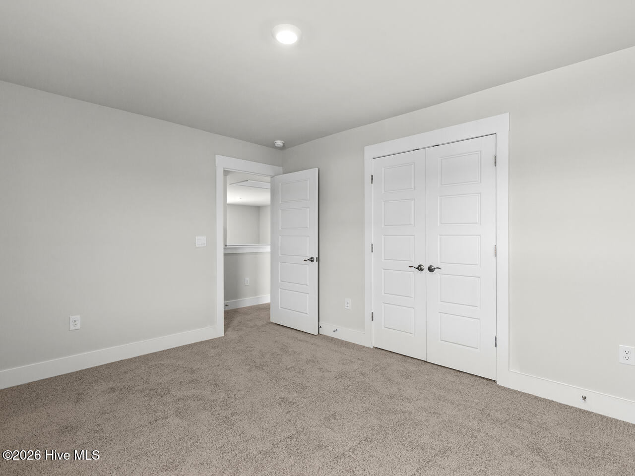 100545581 | Photo 47