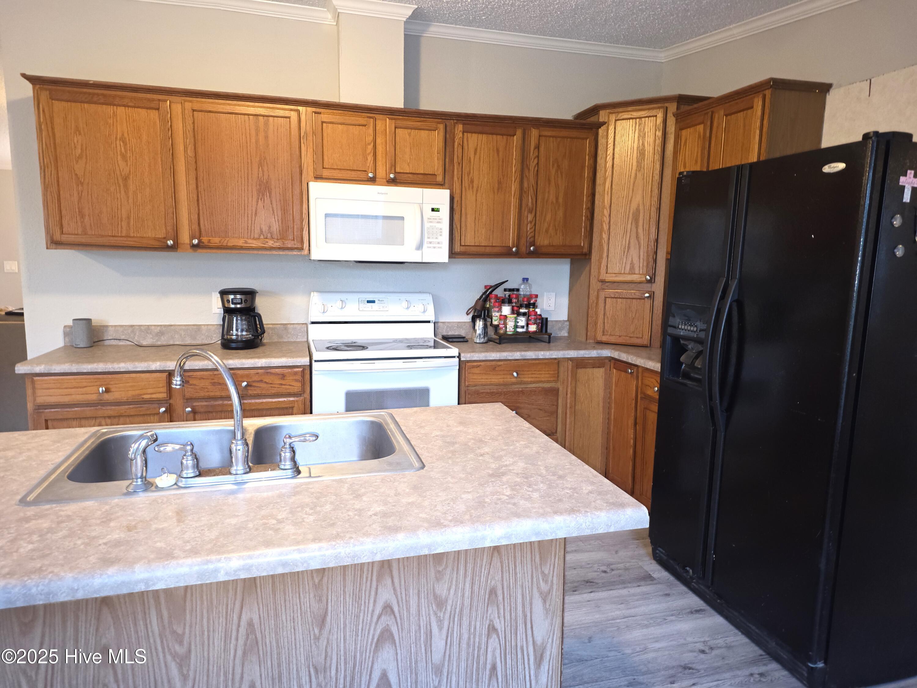 100528140 | Photo 20