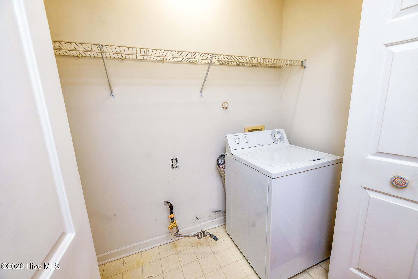 100567936 | Photo 23