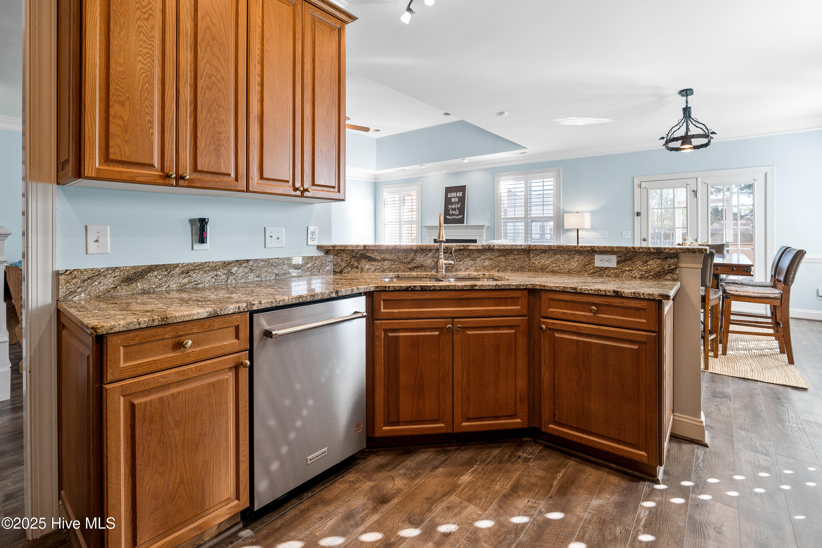 100547158 | Photo 20