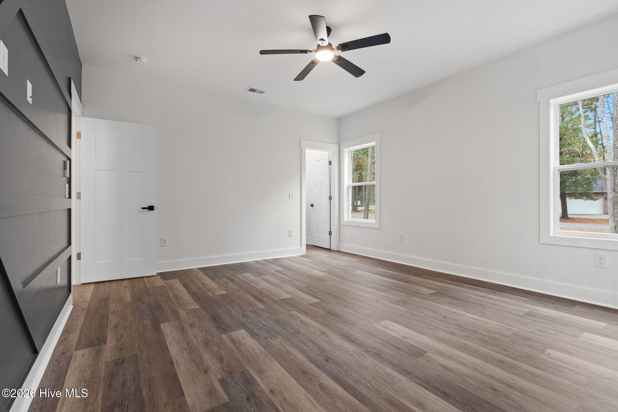 100528198 | Photo 29