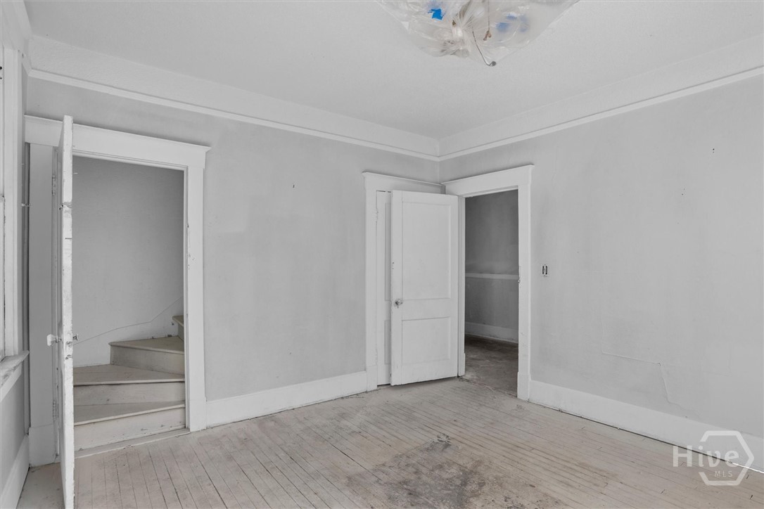 221 E 49th Street, Savannah, GA, 31405