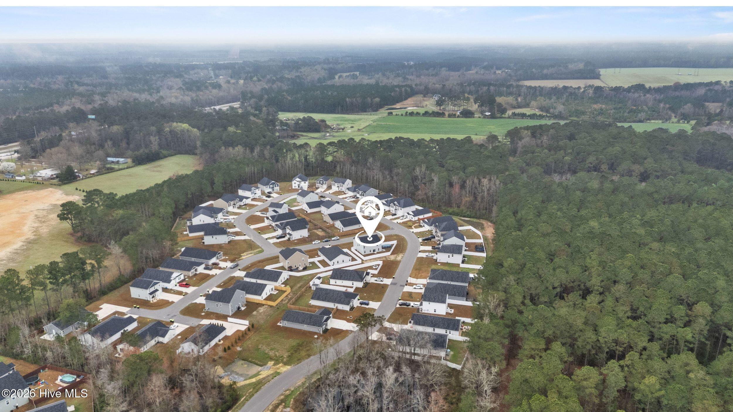 100561972 | Photo 57