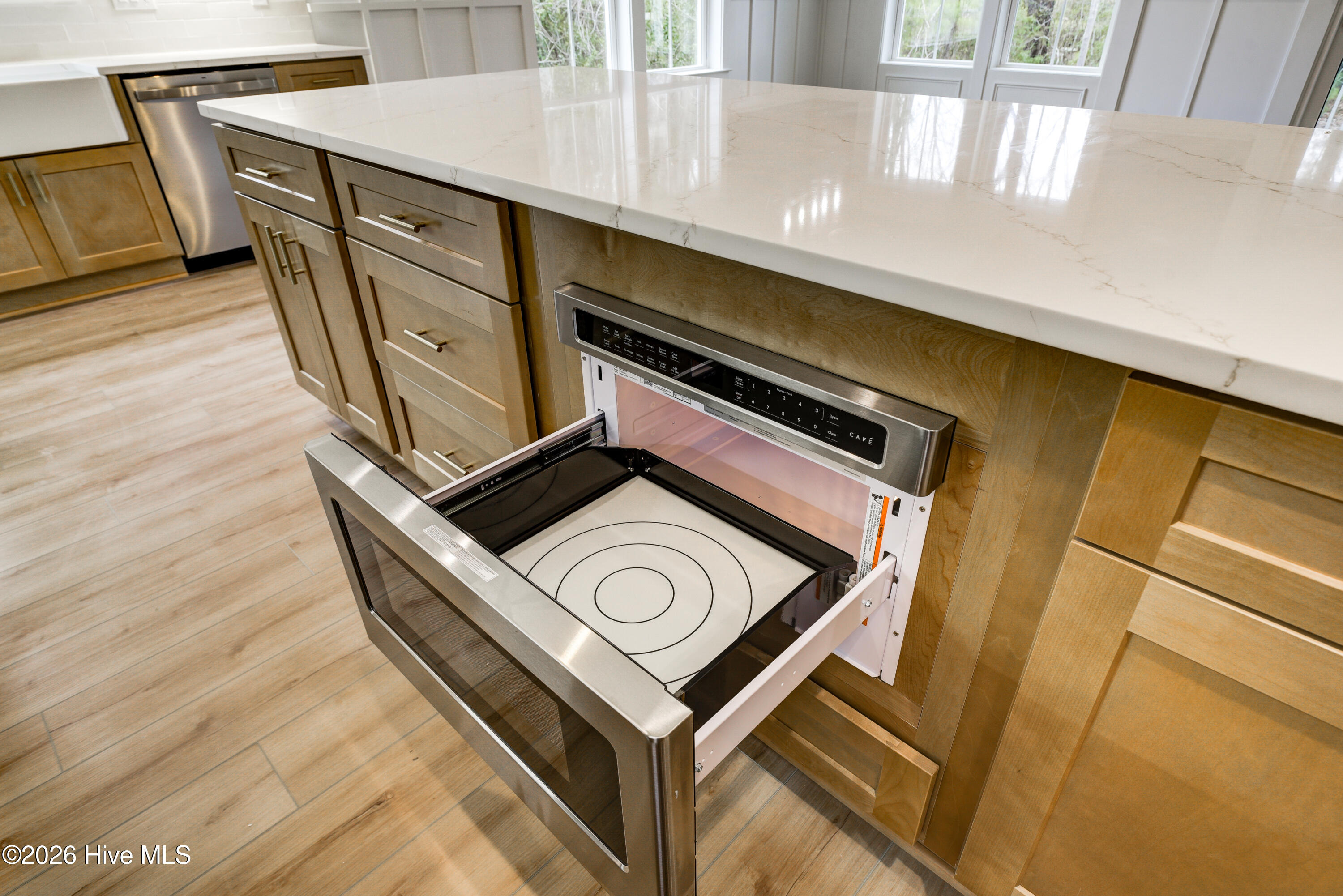 100557484 | Photo 28