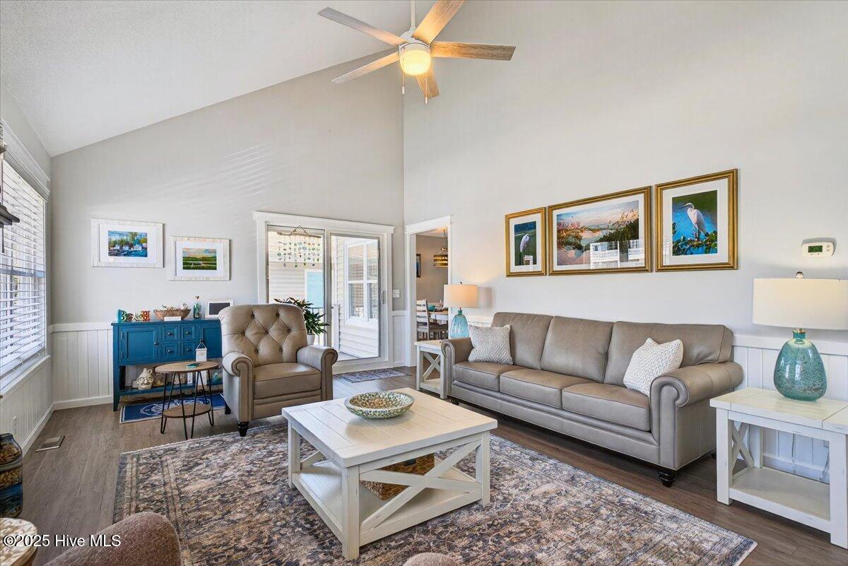 100529253 | Photo 17