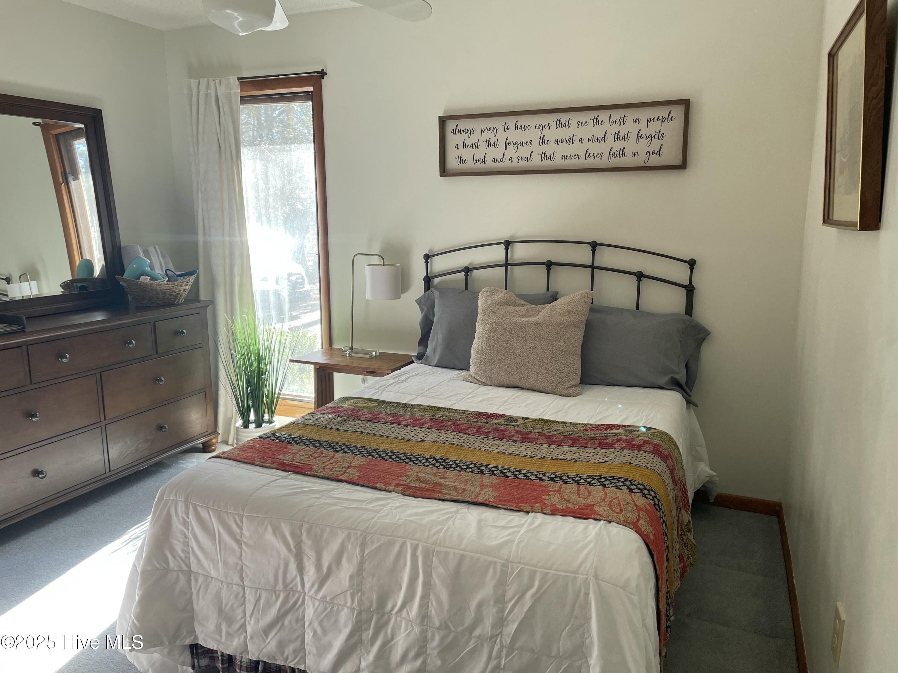 100531668 | Photo 15