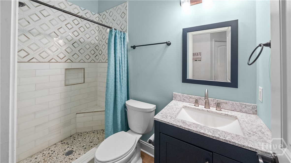 down stairs full bath