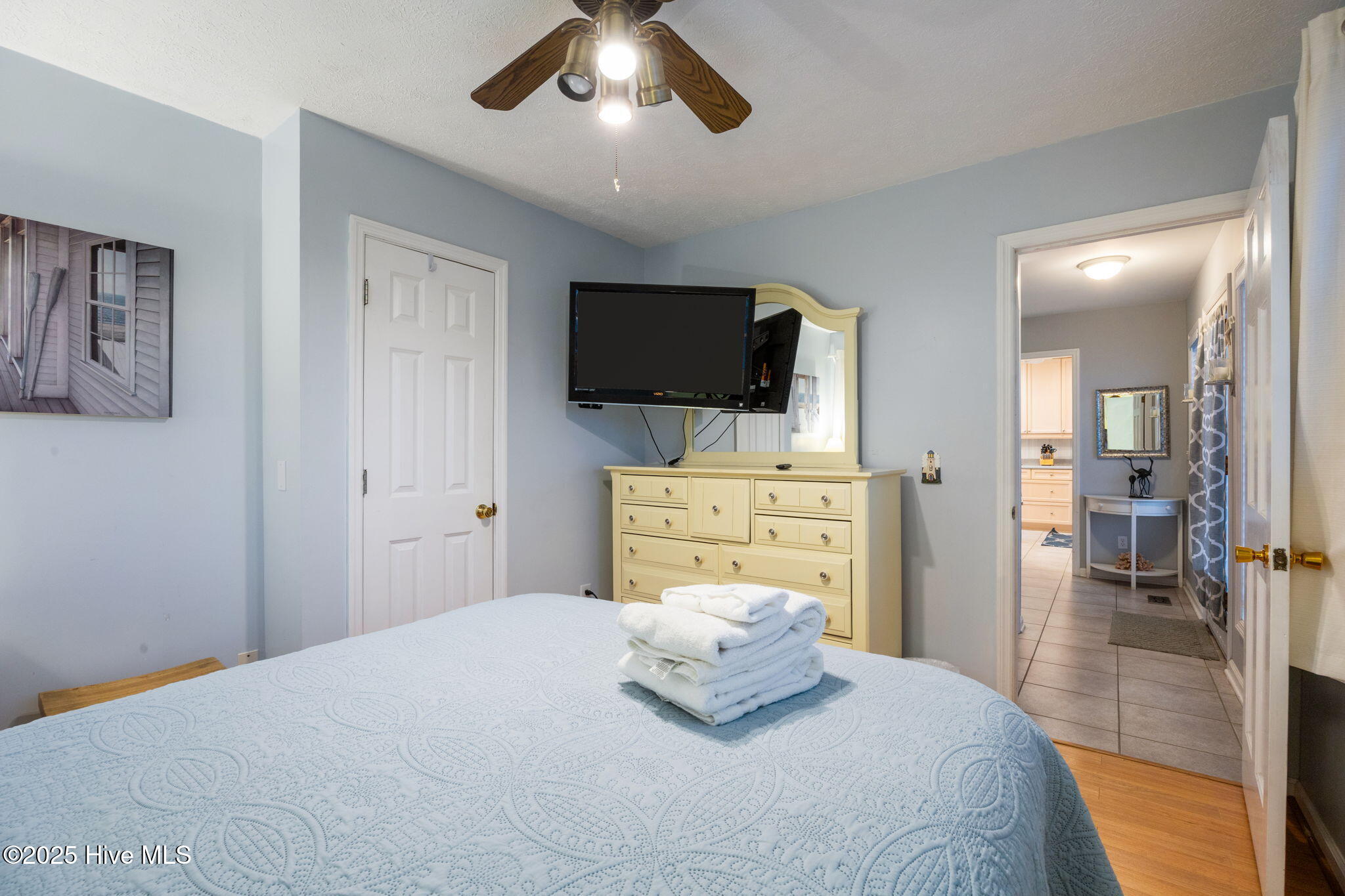 100567409 | Photo 46