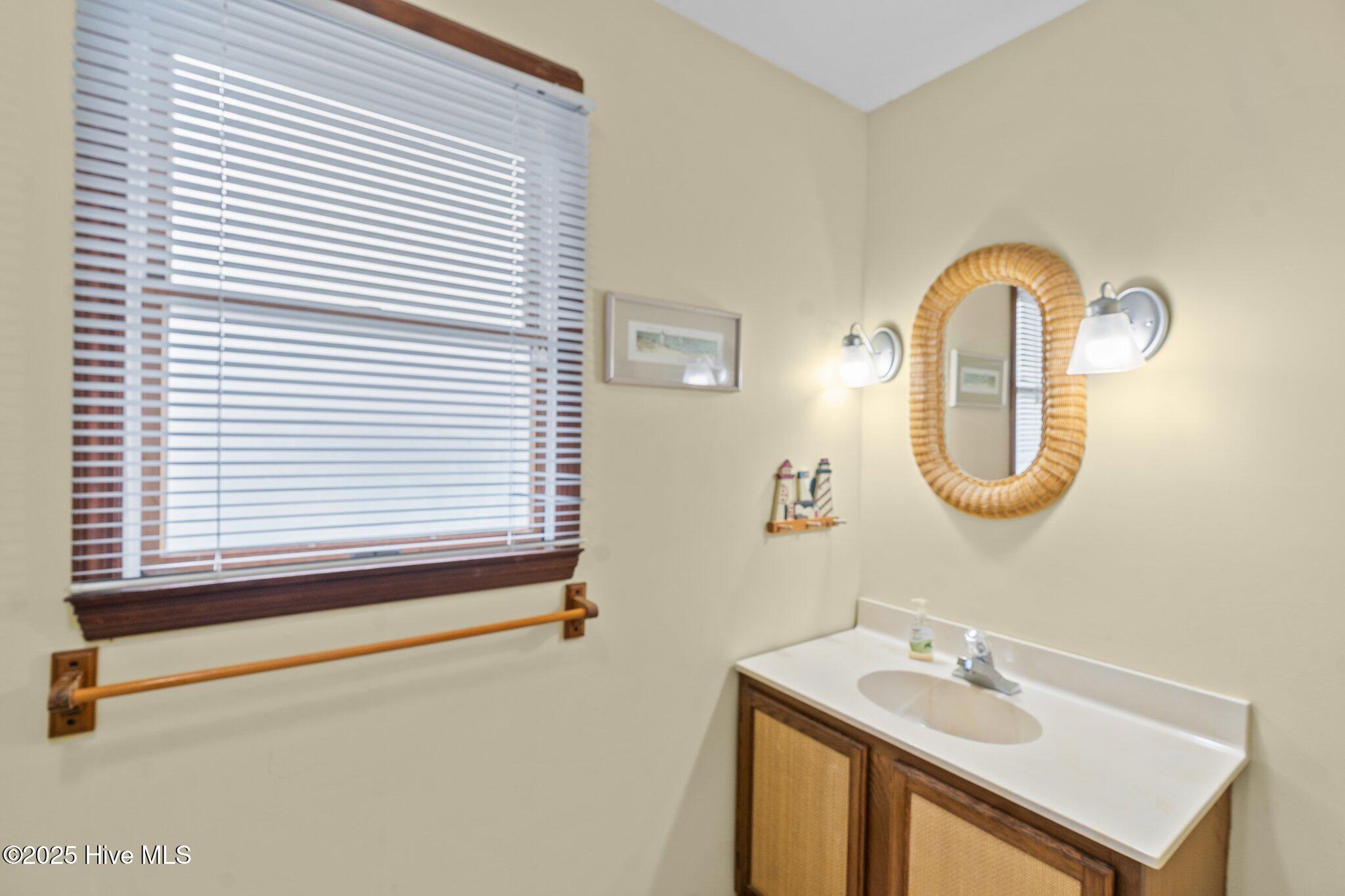 100513901 | Photo 34