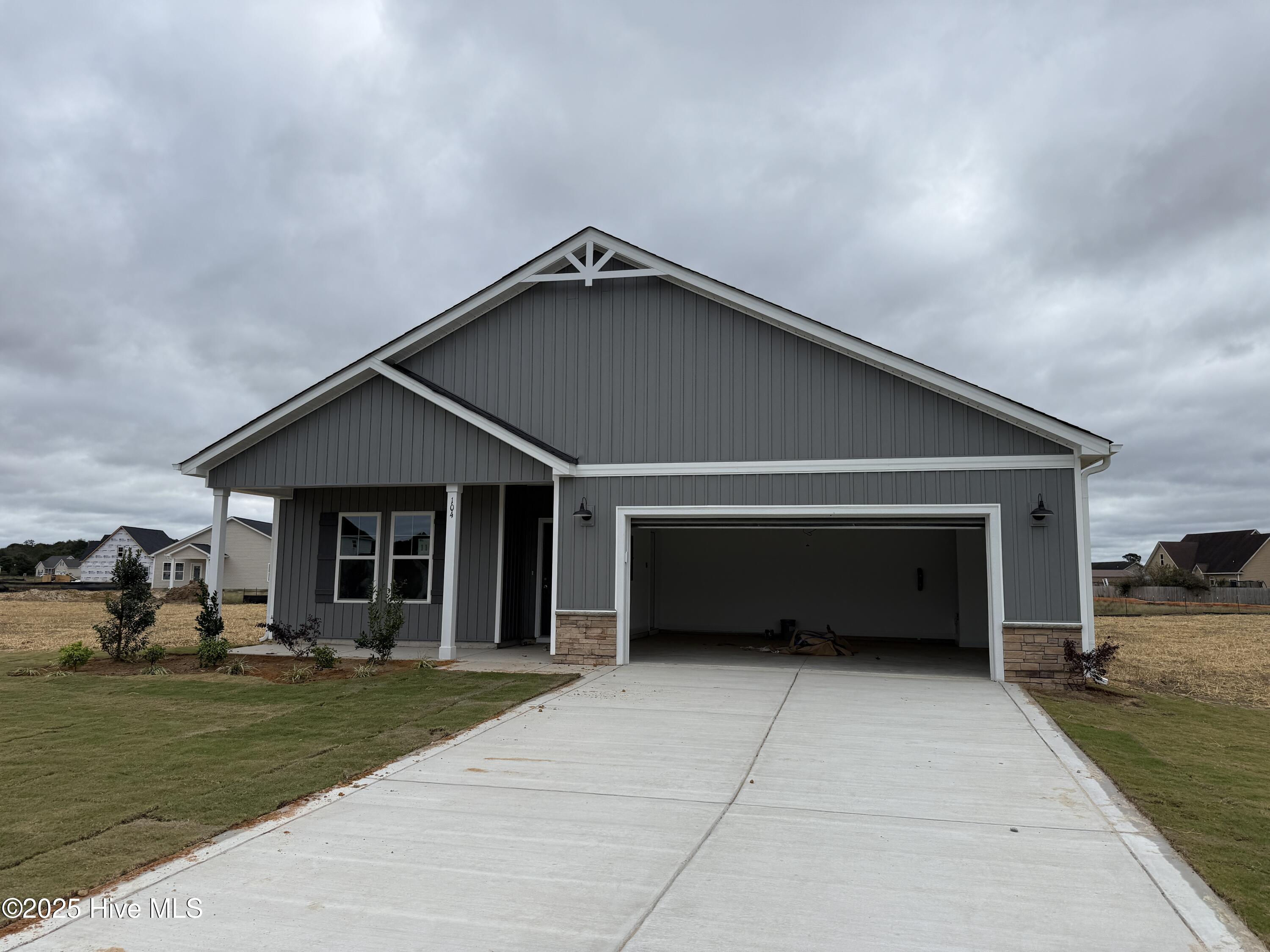 Homes for sale in La Grange, NC | 104 Bella Pl, La Grange, NC 28551 | MLS# 100516223