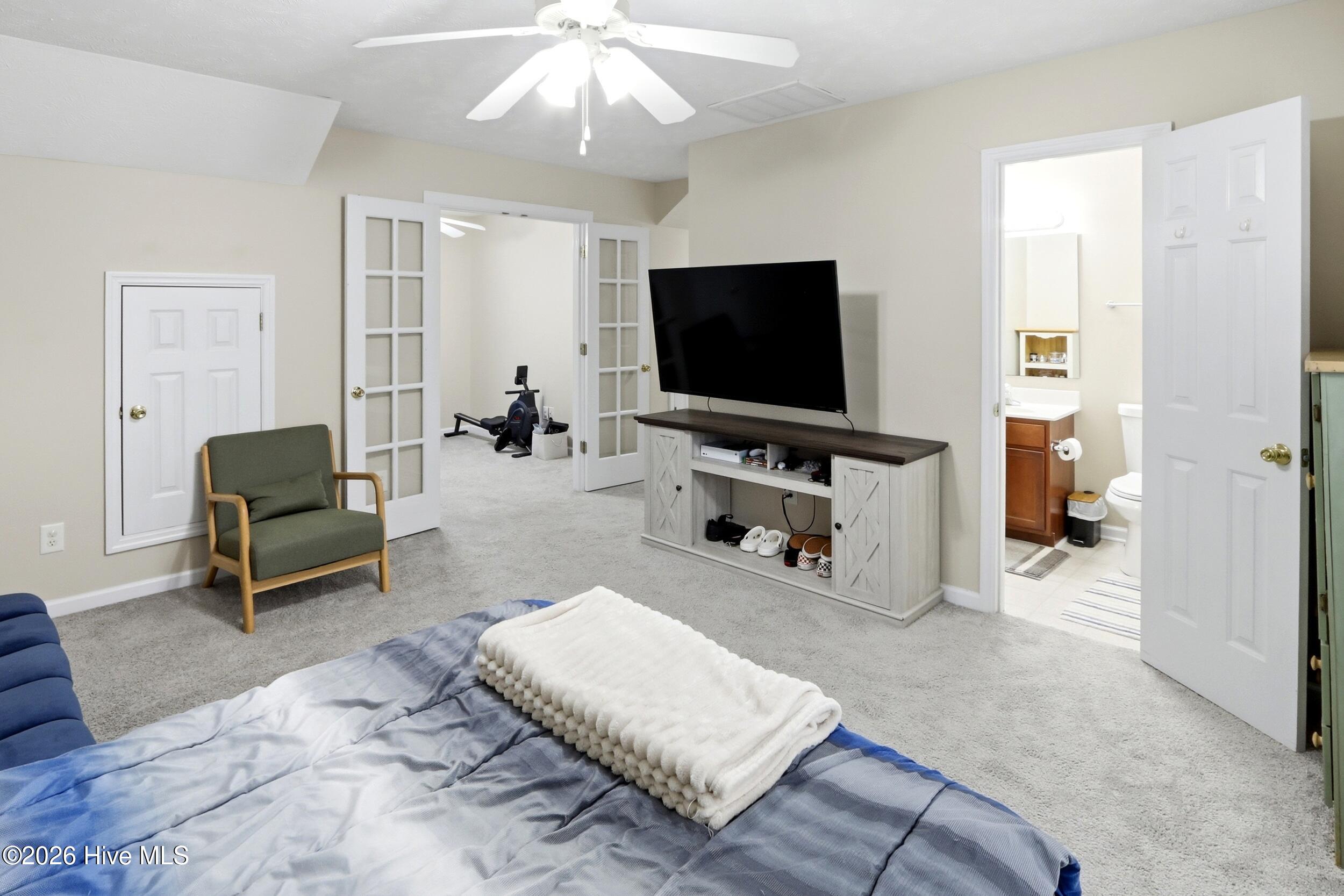 100551374 | Photo 44