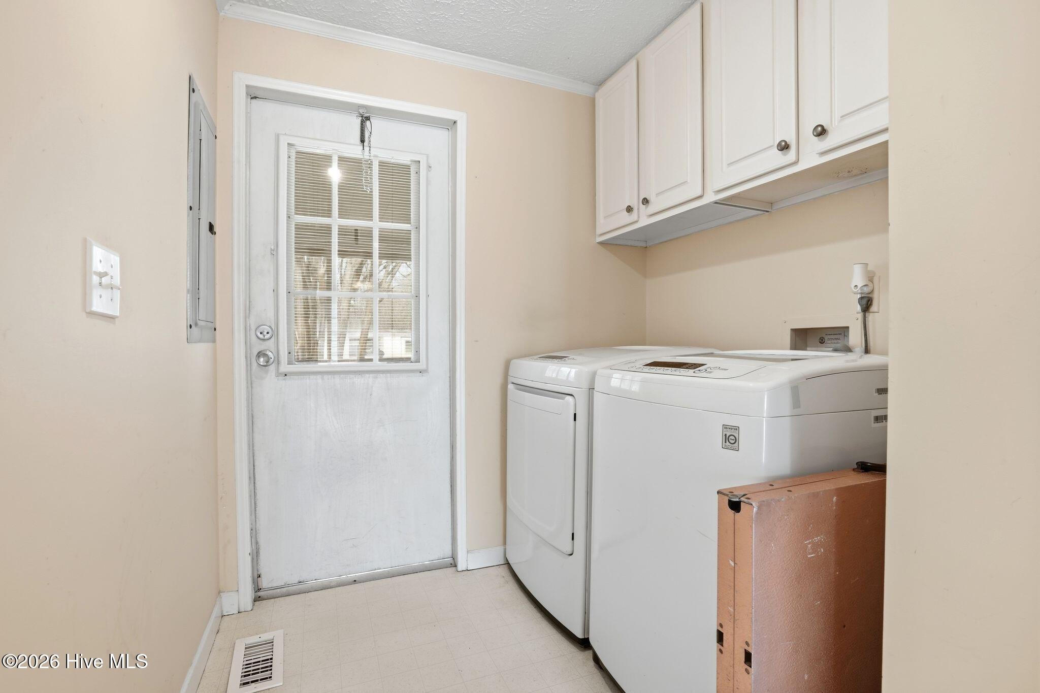 100556115 | Photo 72