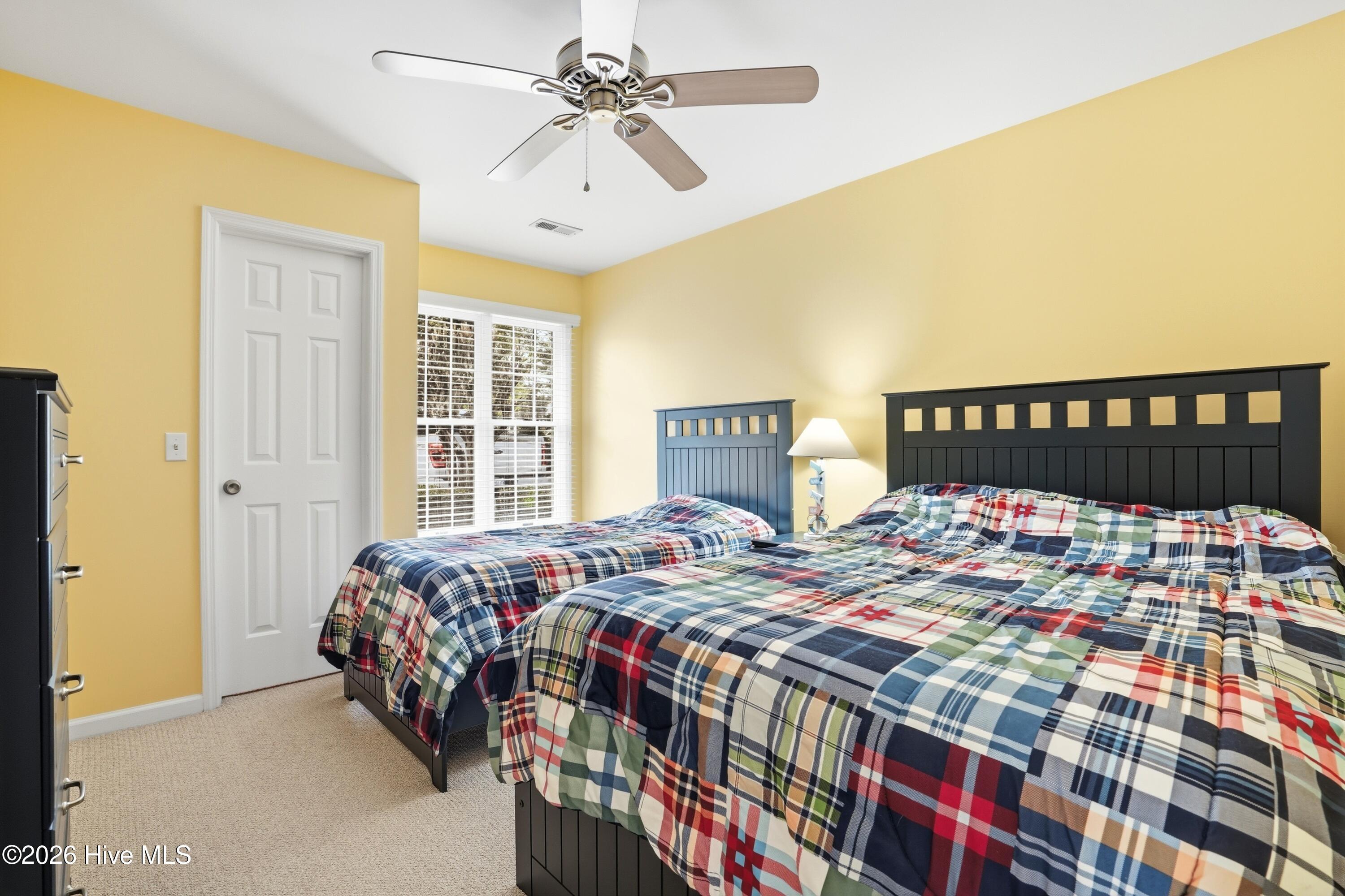 100556629 | Photo 36