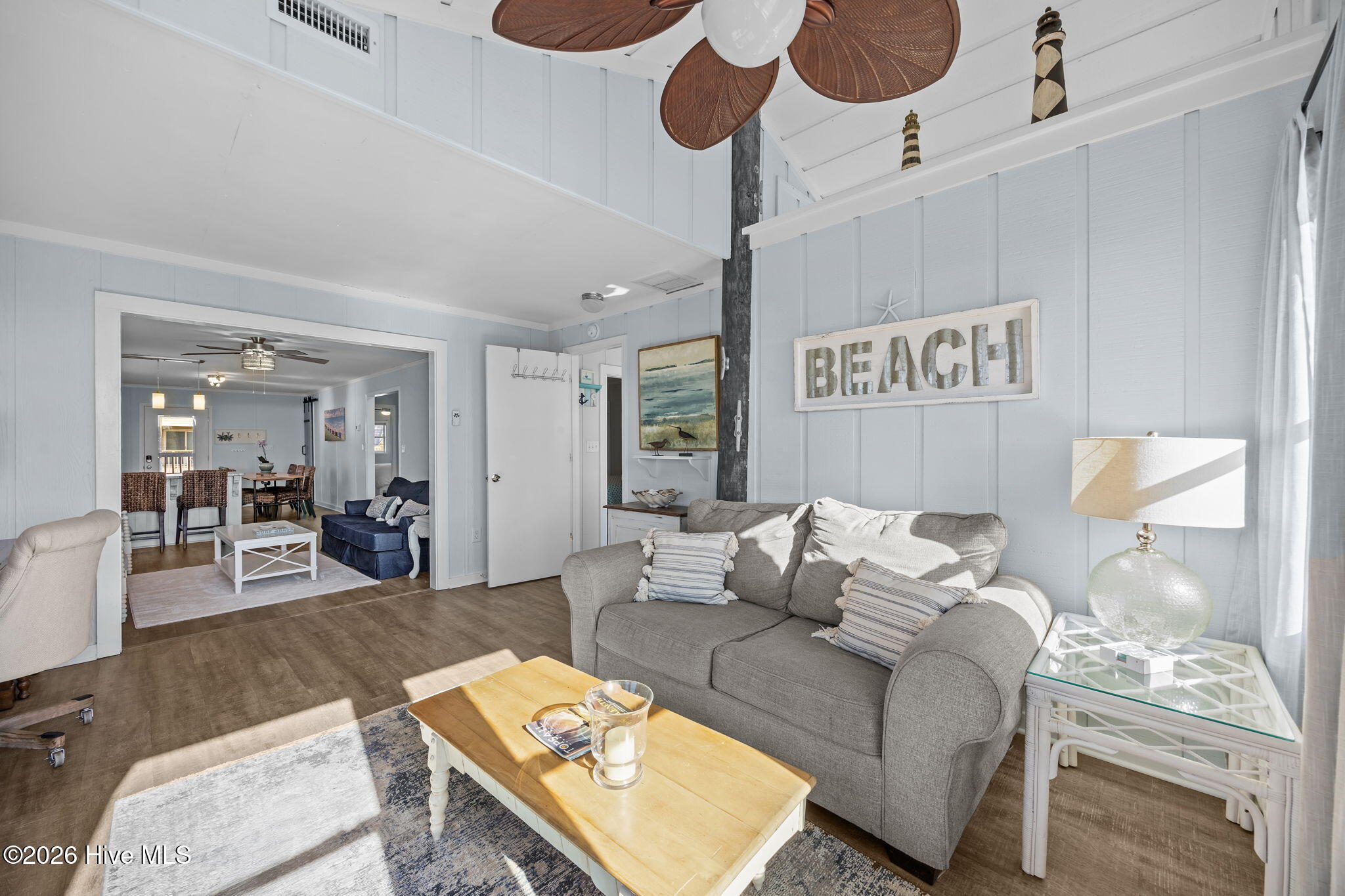 100550380 | Photo 13