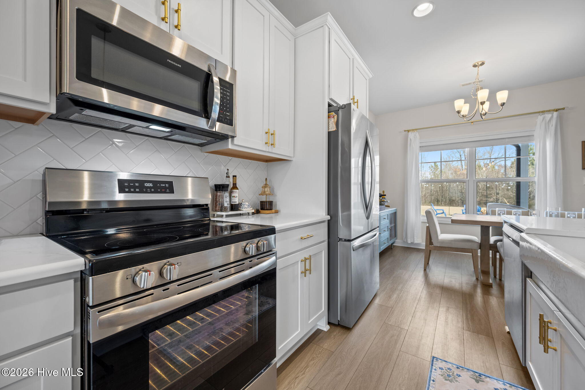 100554562 | Photo 13