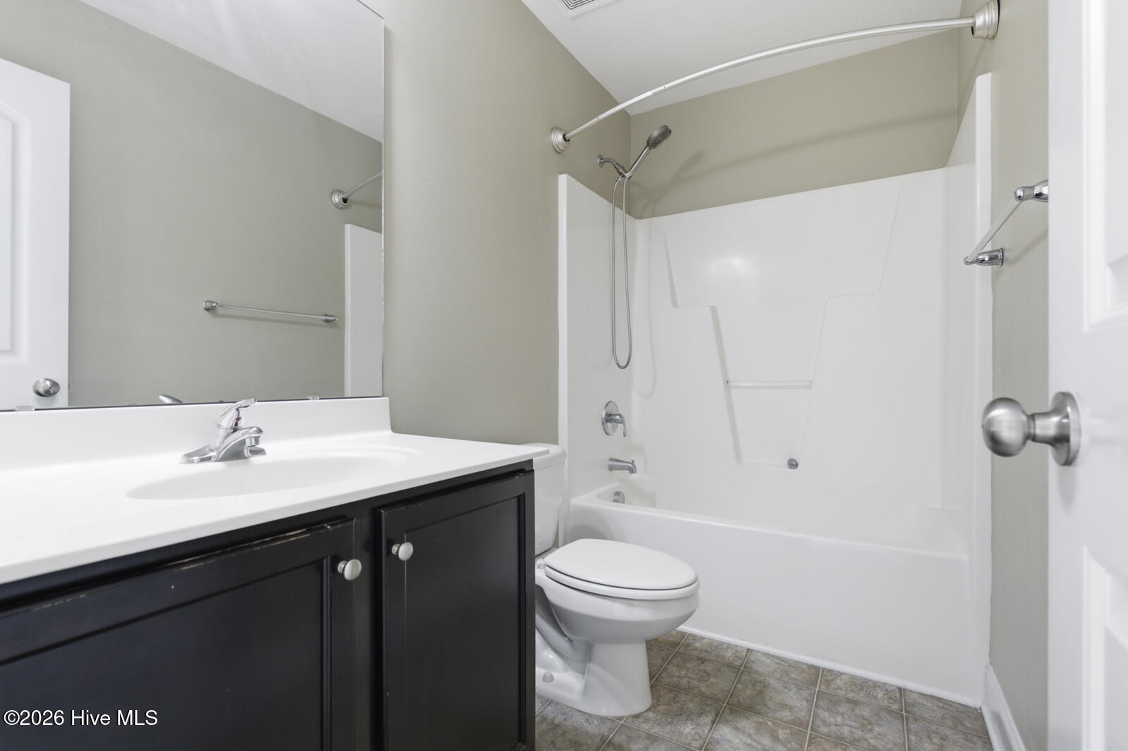 100563645 | Photo 13