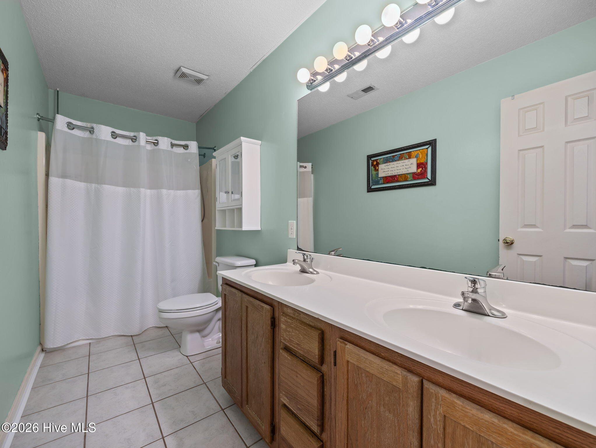 100565135 | Photo 20