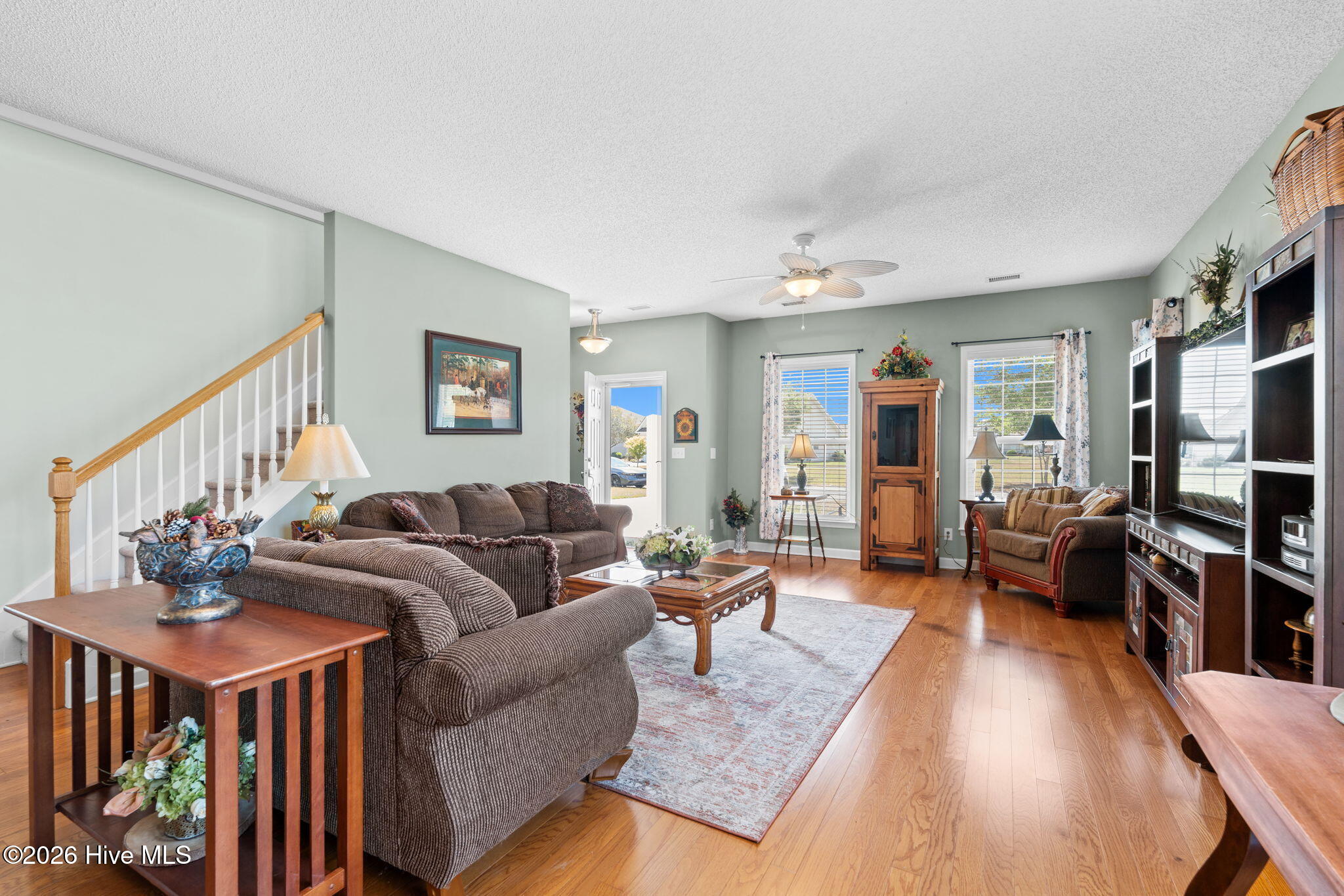 100570375 | Photo 10