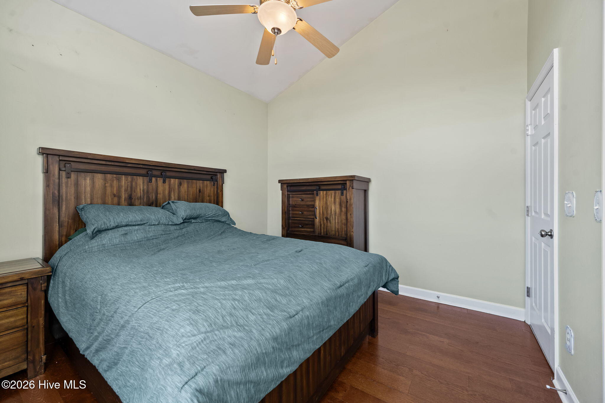 100547536 | Photo 17