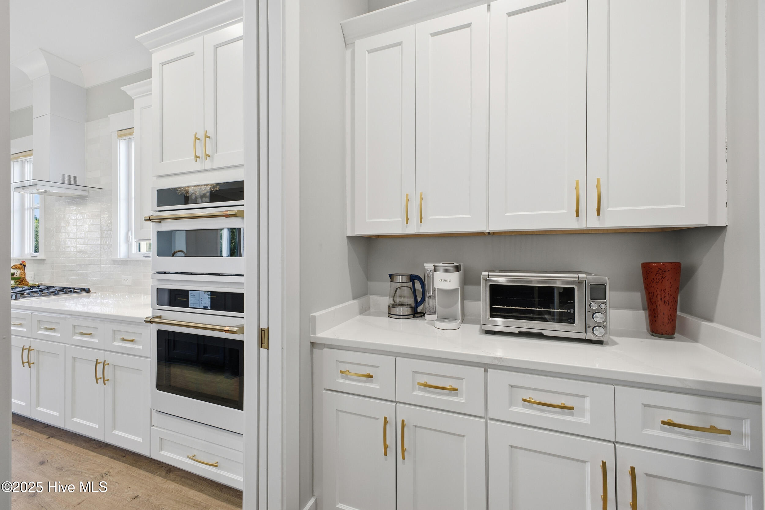 100540842 | Photo 24