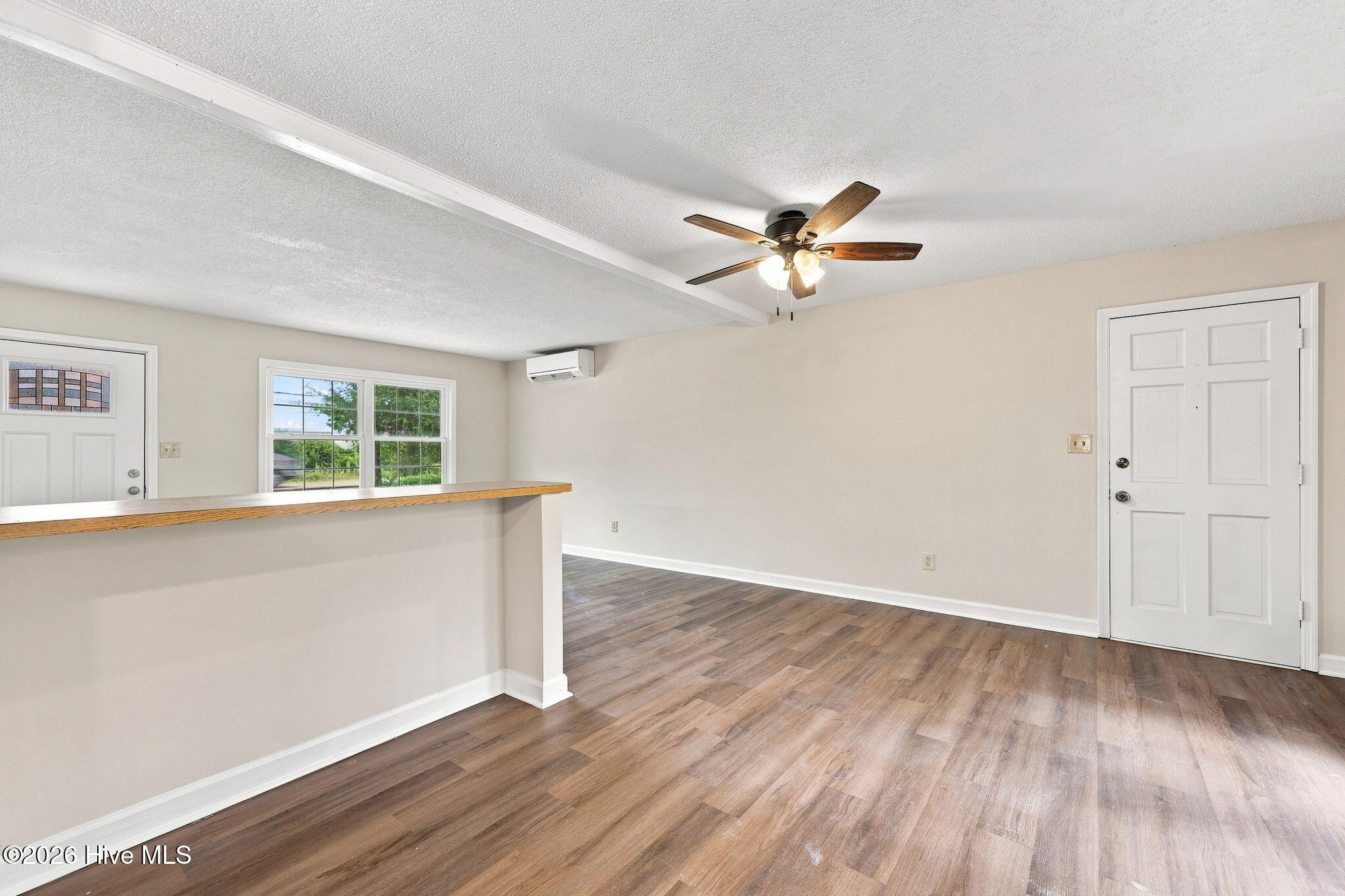 213 Nine Foot Road,Newport