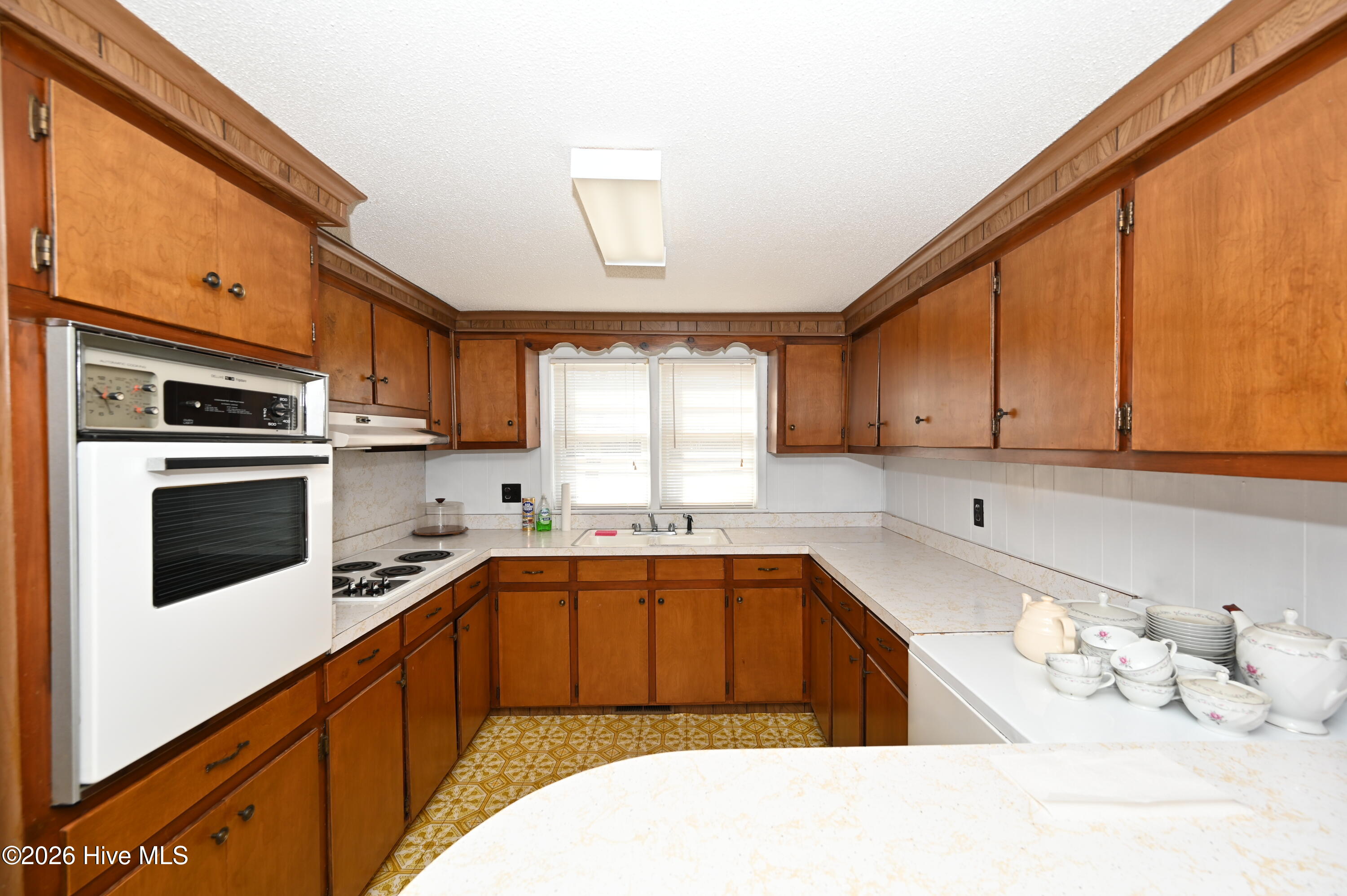 100556299 | Photo 10