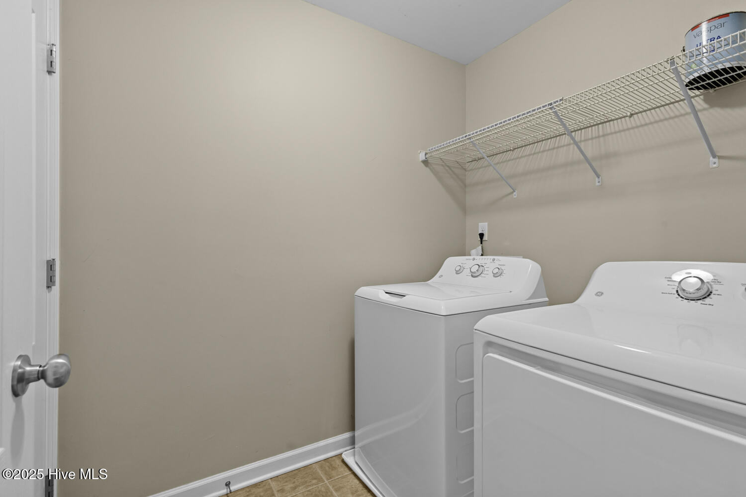 100506336 | Photo 16