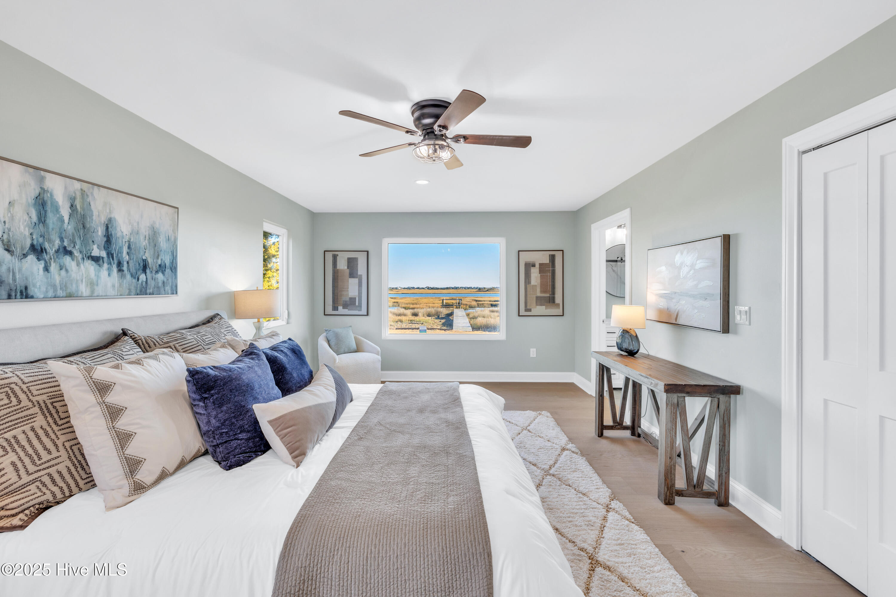 100545827 | Photo 27