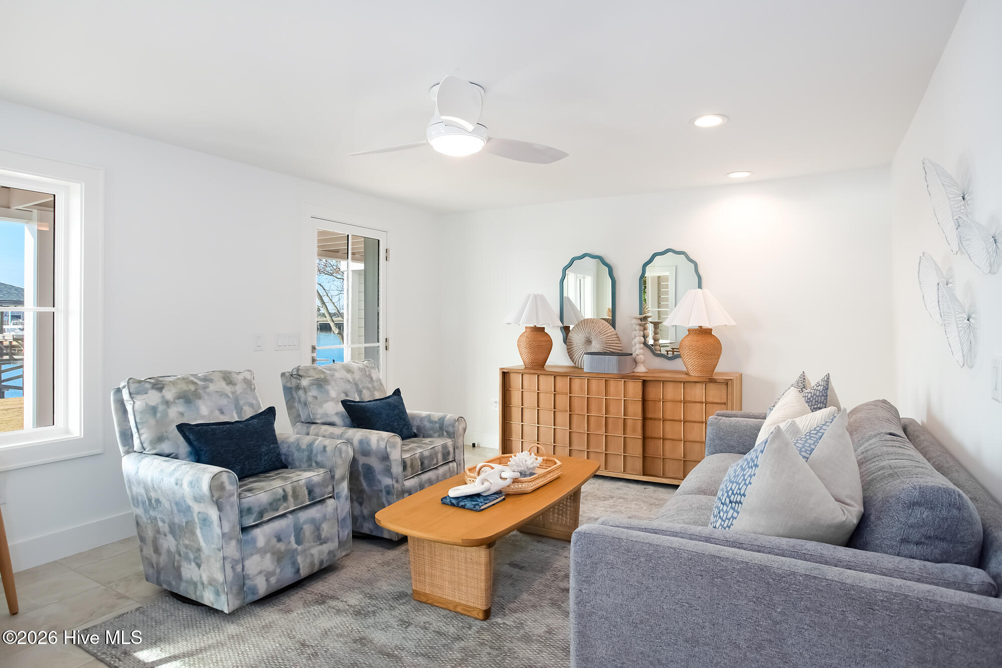 100550703 | Photo 45