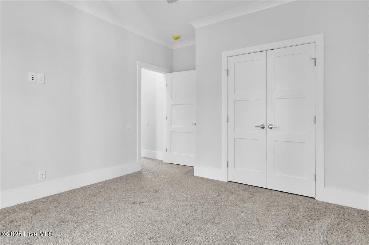 100495724 | Photo 56