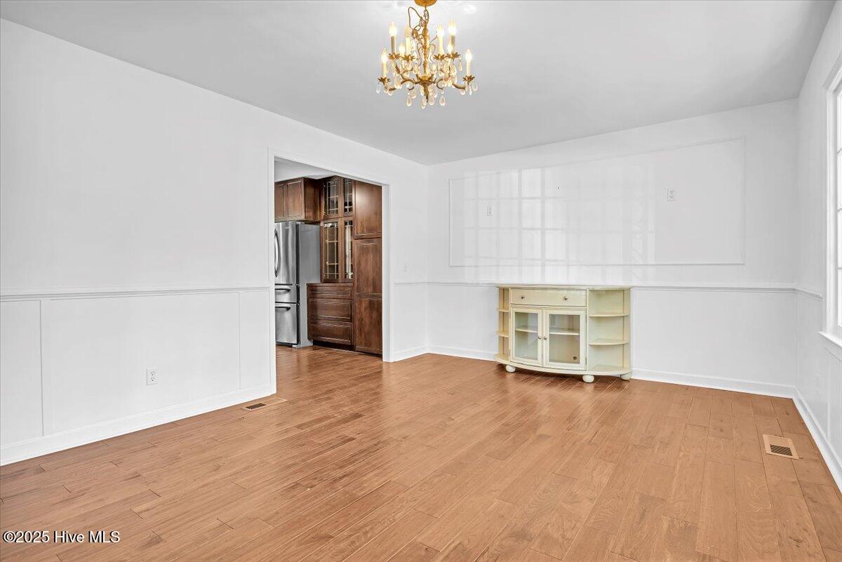 100540013 | Photo 11