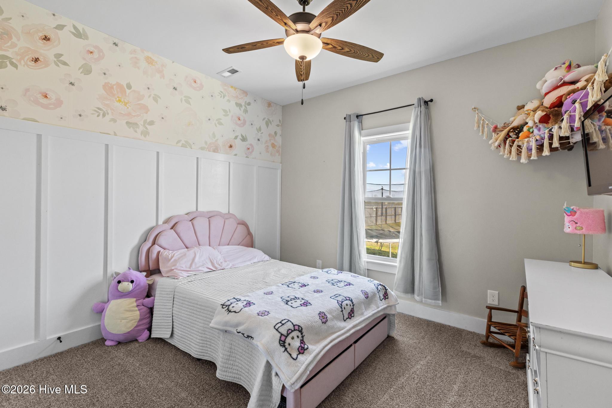 100559843 | Photo 18