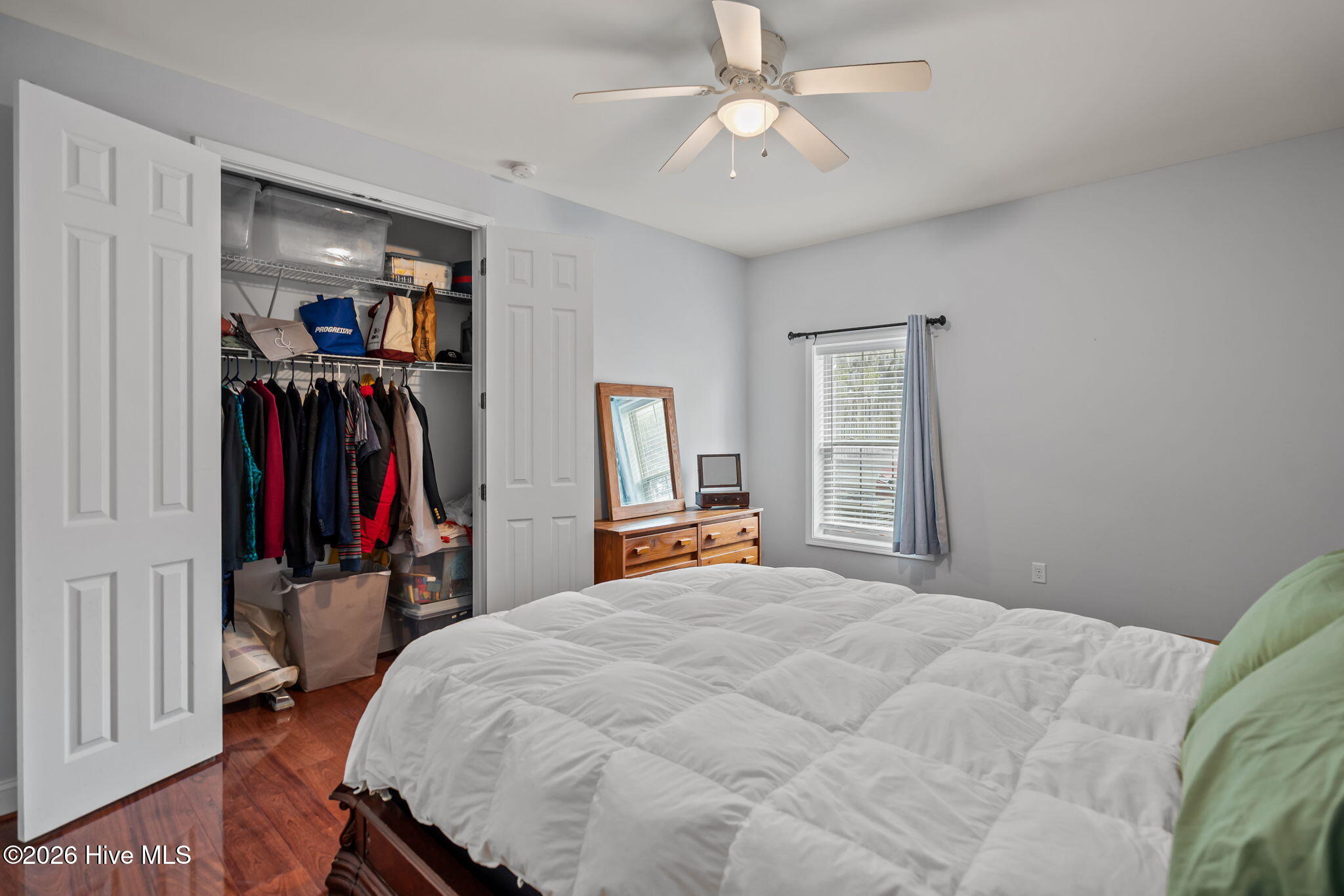 100554225 | Photo 16