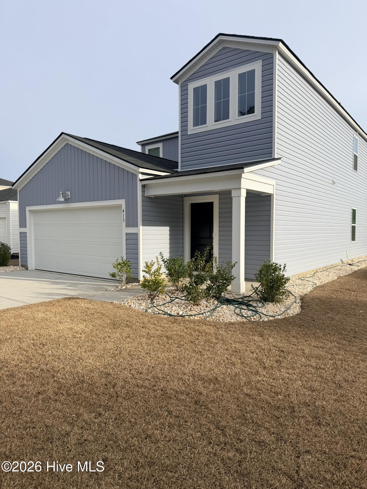 100557384 | Photo 23