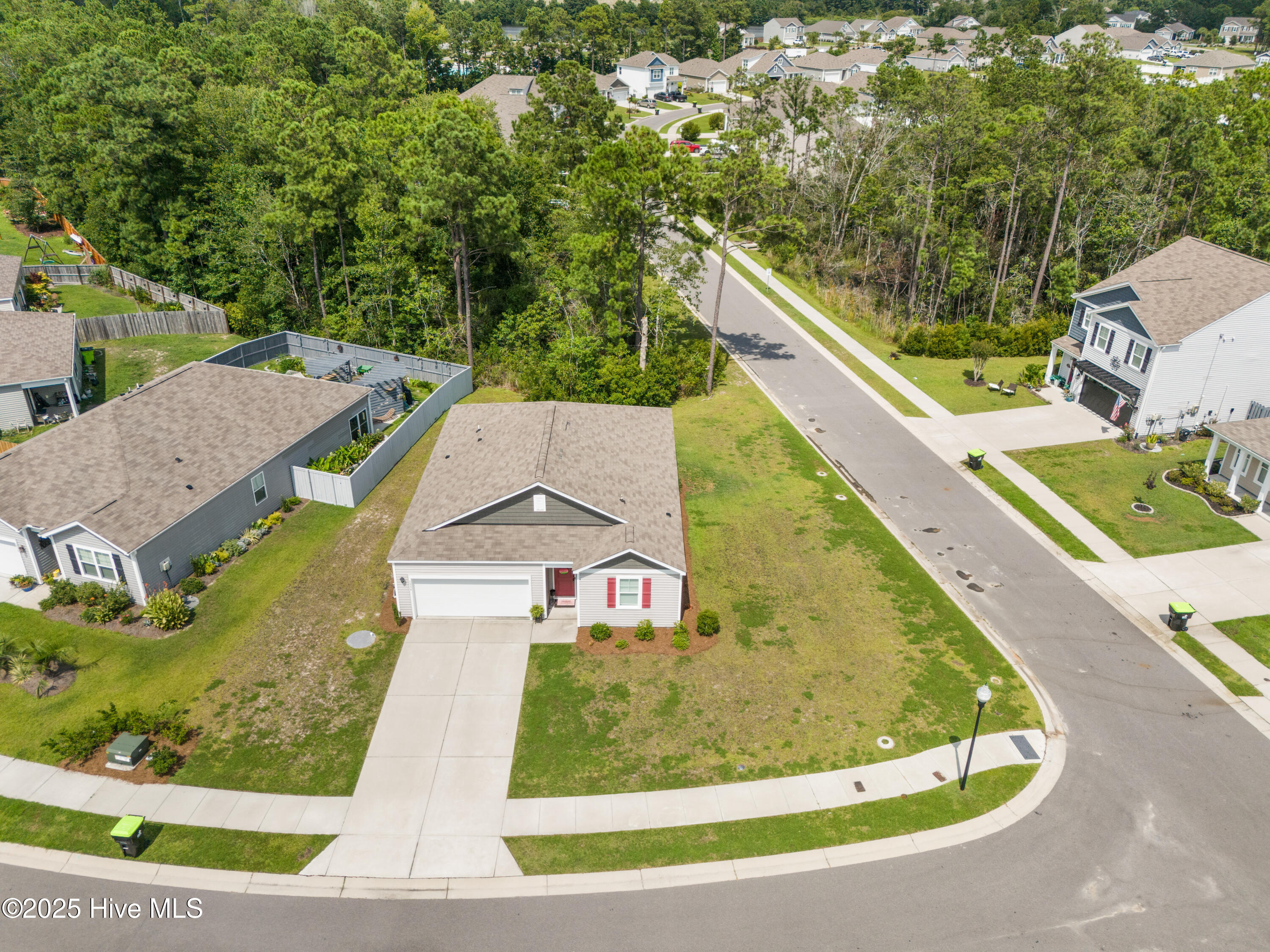 100521762 | Photo 43