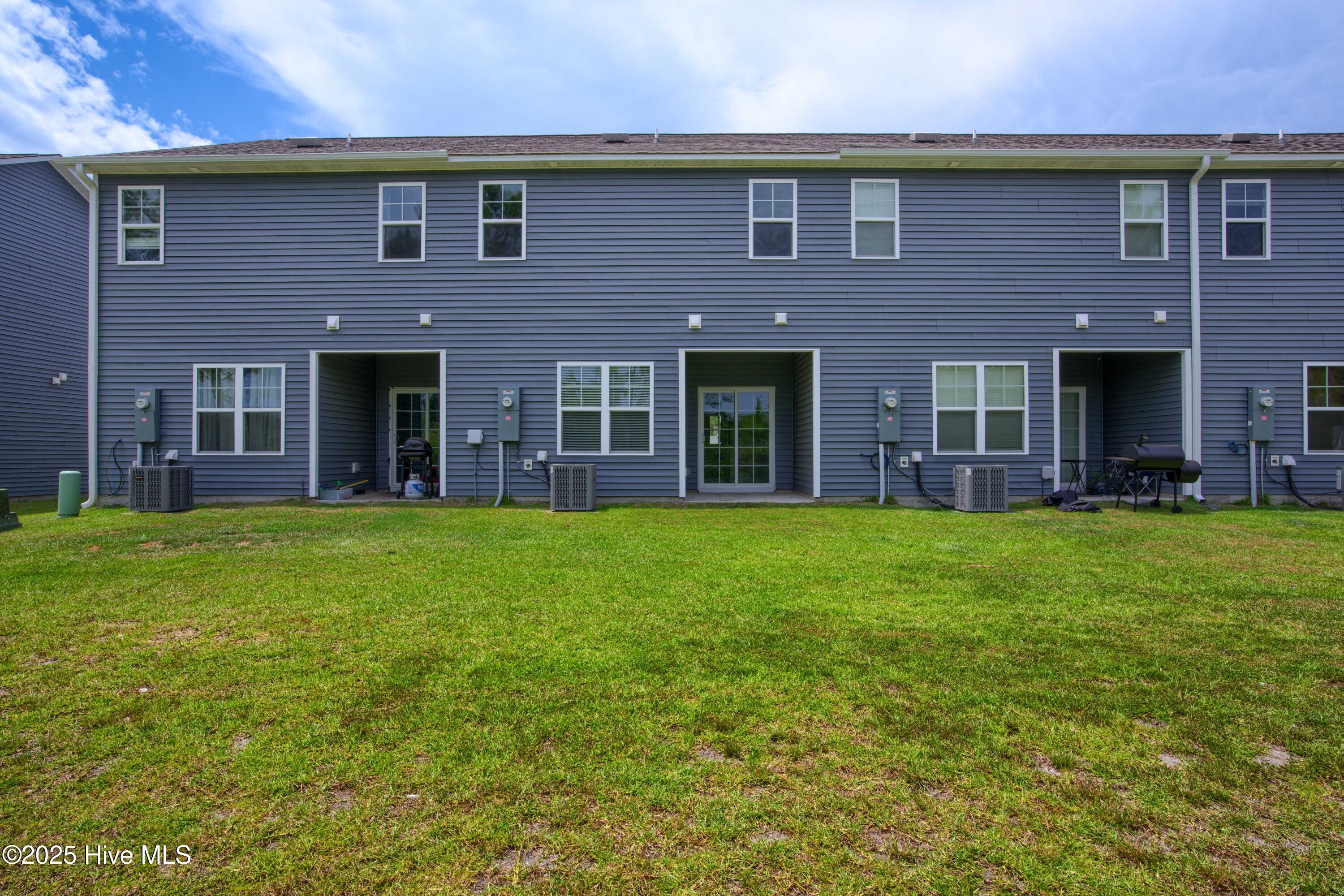 329 S Stingray Lane, Sneads Ferry, NC 28460 – photo 19: 329 Stingray - Interiors - Edited_2