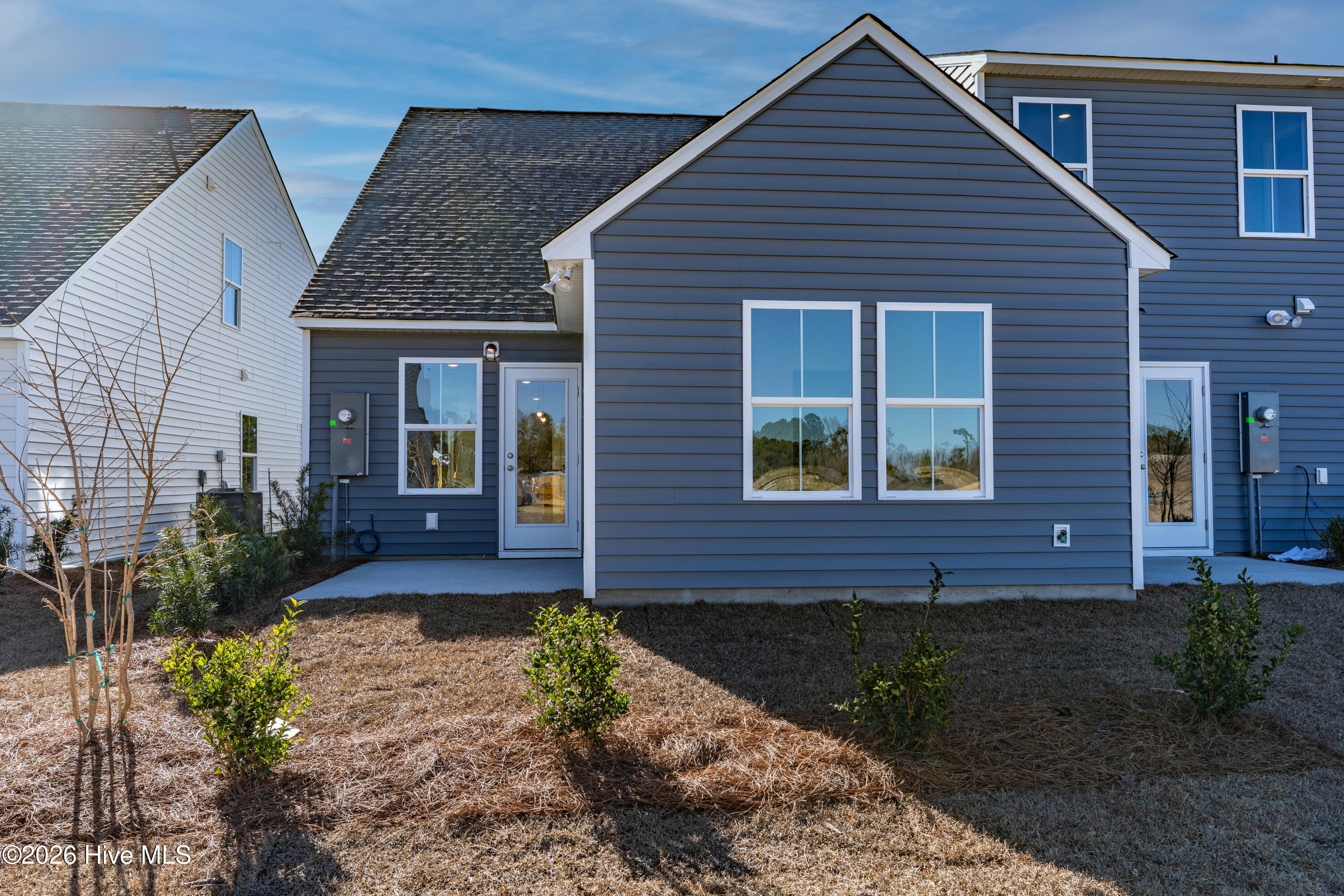 100541406 | Photo 10