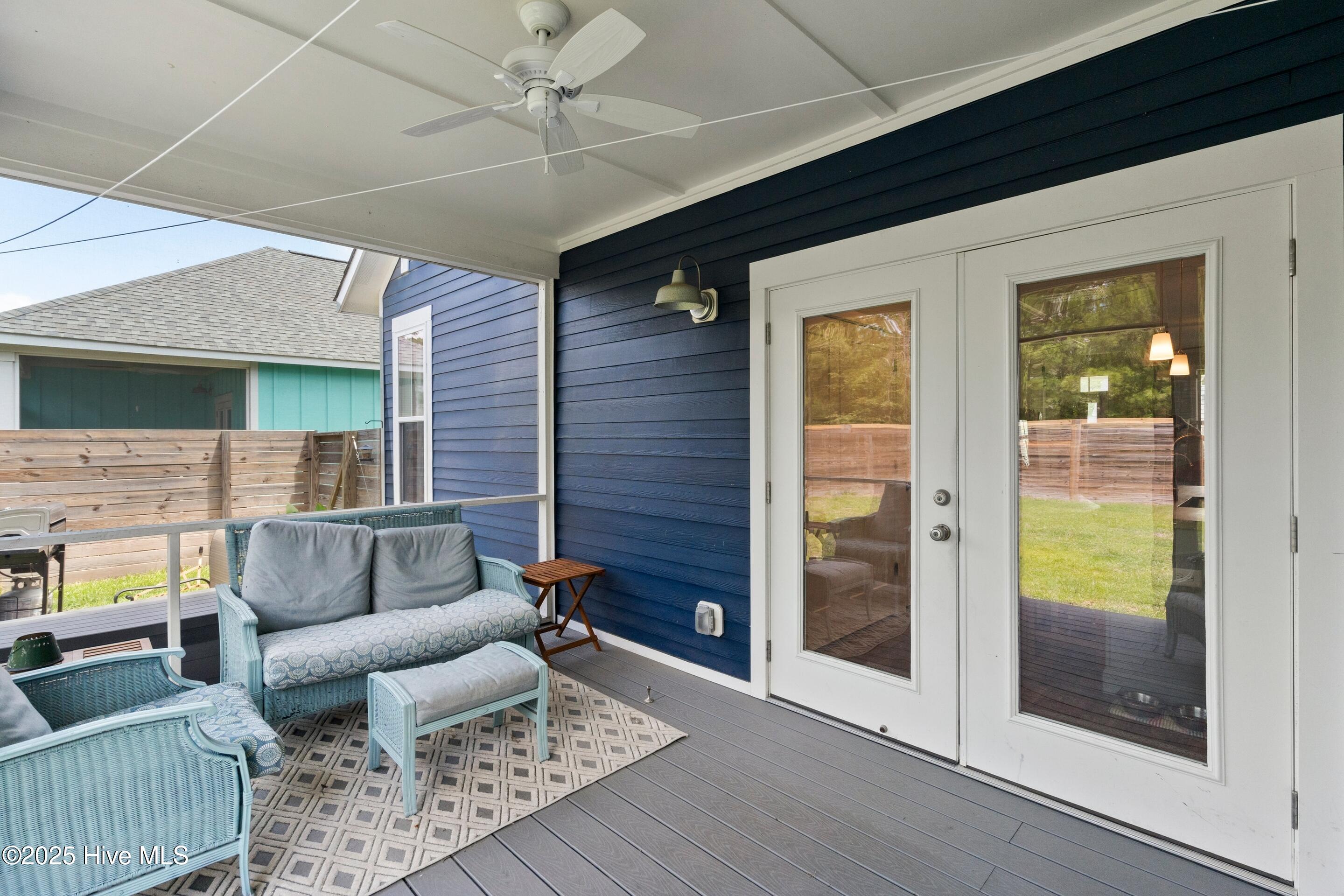 100567642 | Photo 45