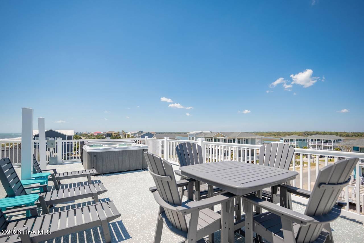 100560212 | Photo 96