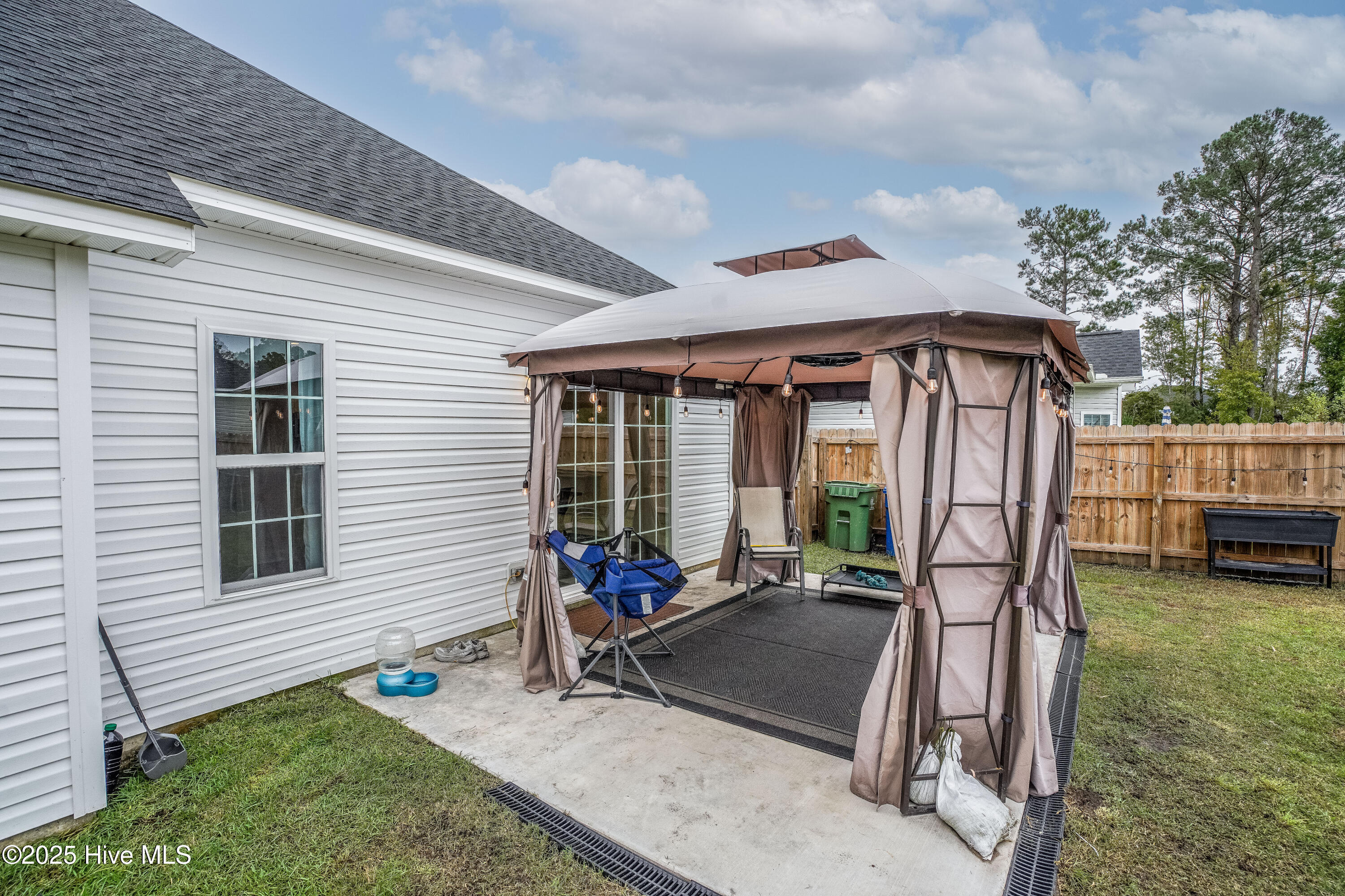 100536603 | Photo 37