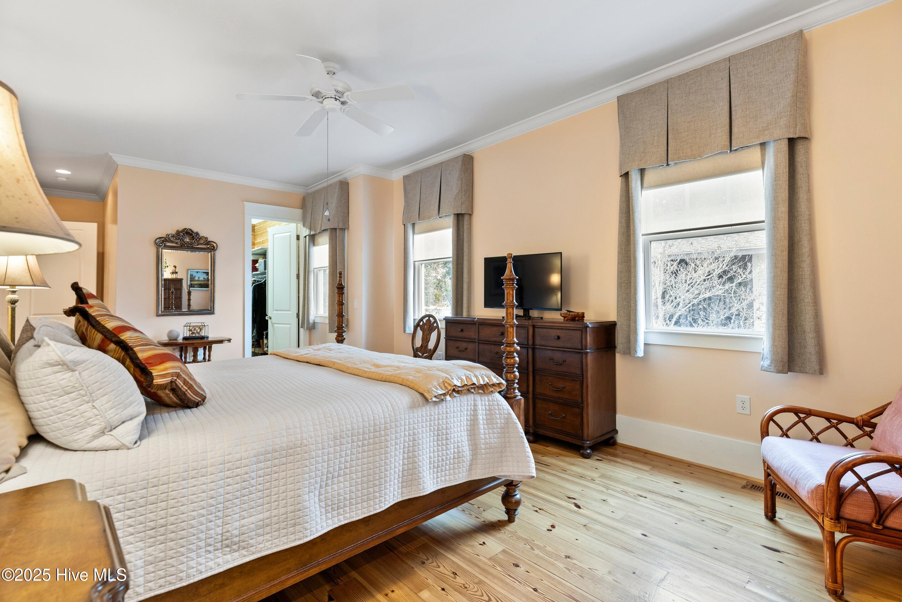 100544140 | Photo 40