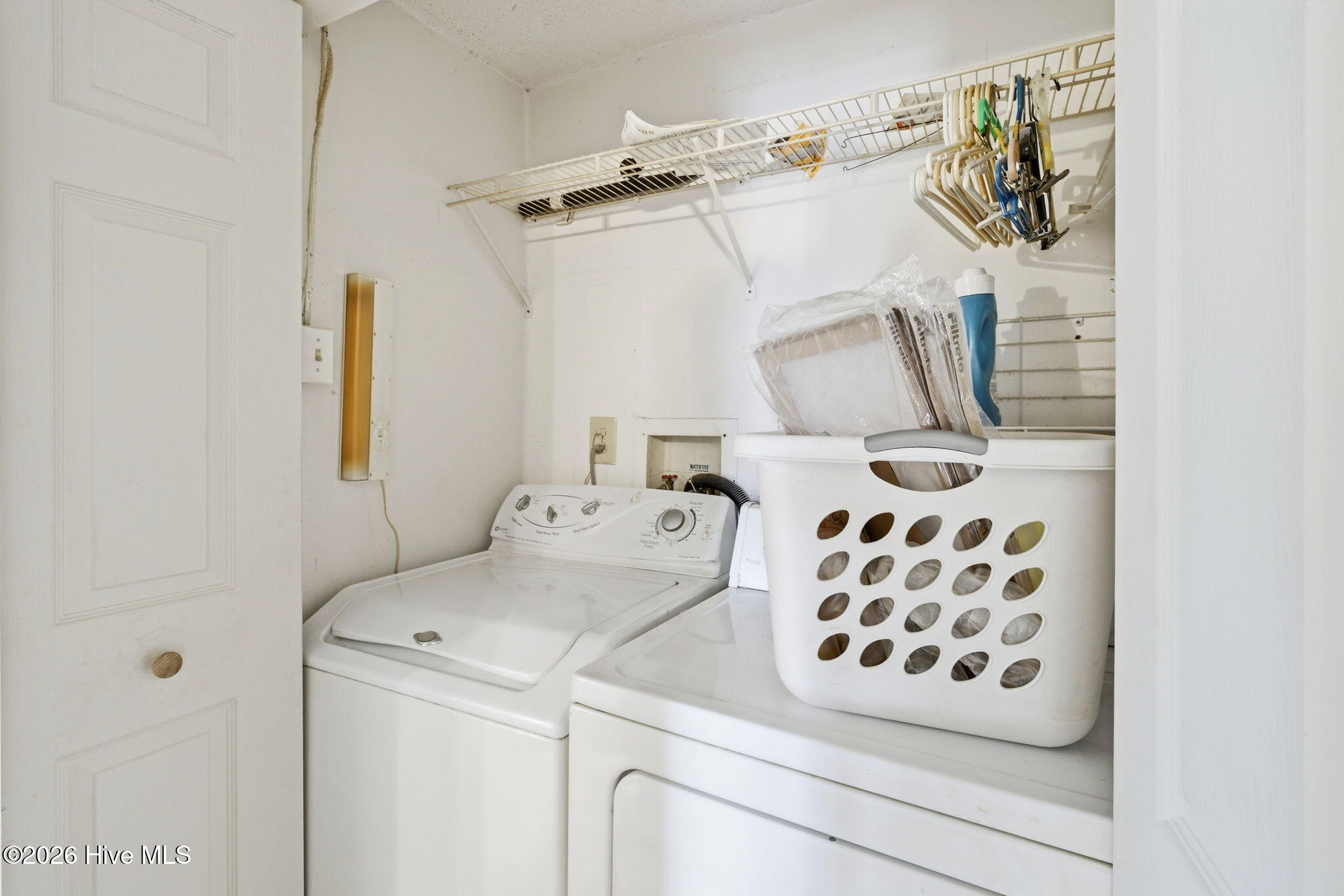 100558403 | Photo 40