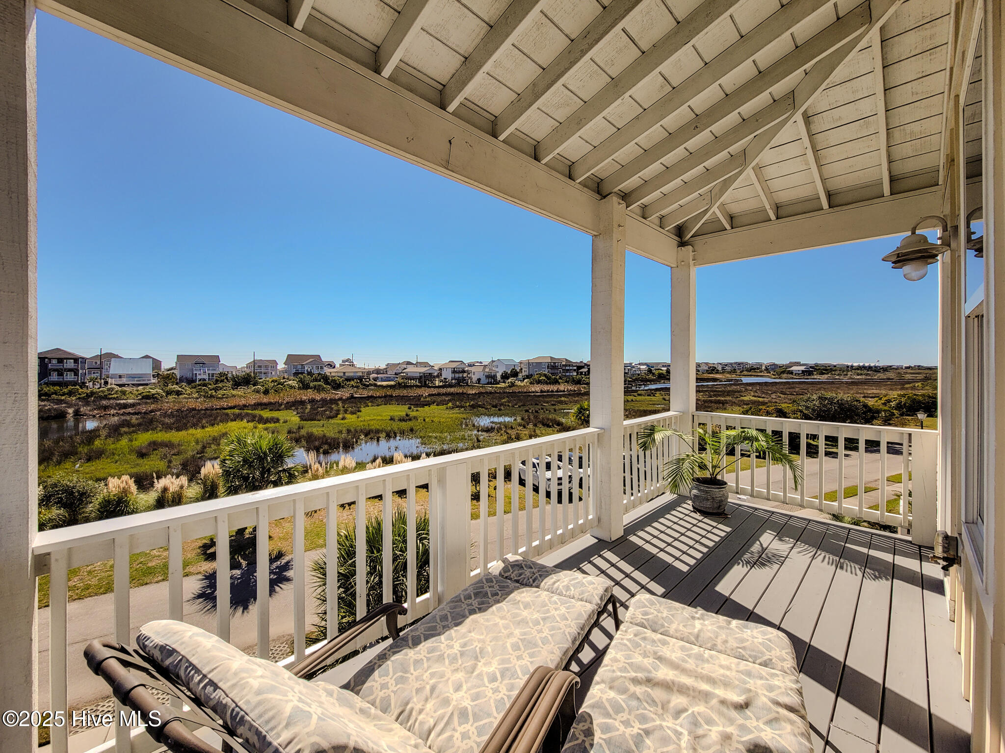 100538733 | Photo 26