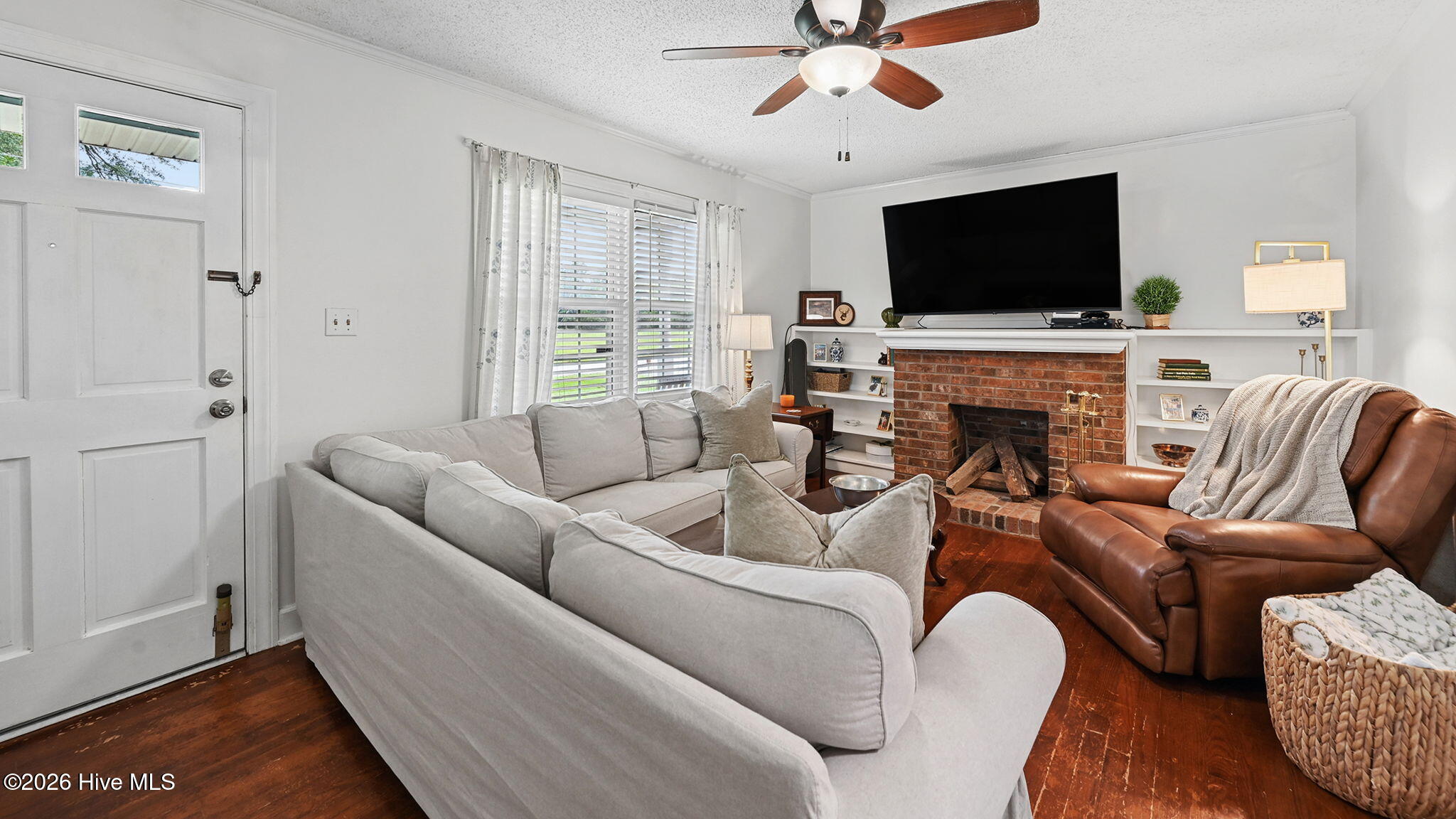 17-web-or-mls-543 Boyd Street-17