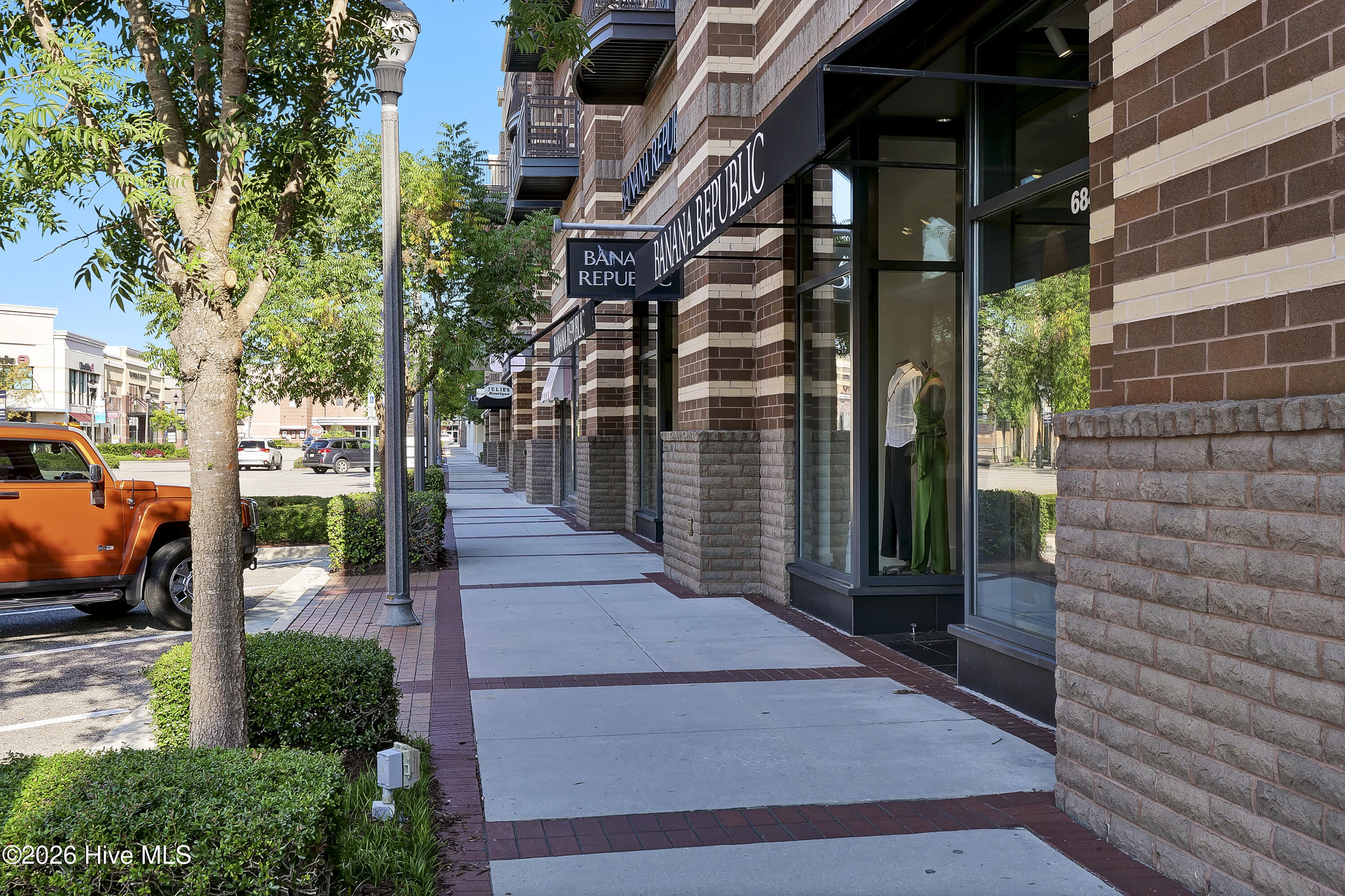 100558584 | Photo 37