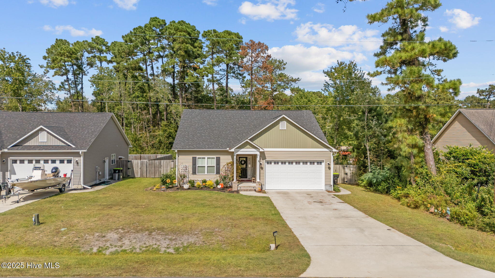 100531011 | Photo 36