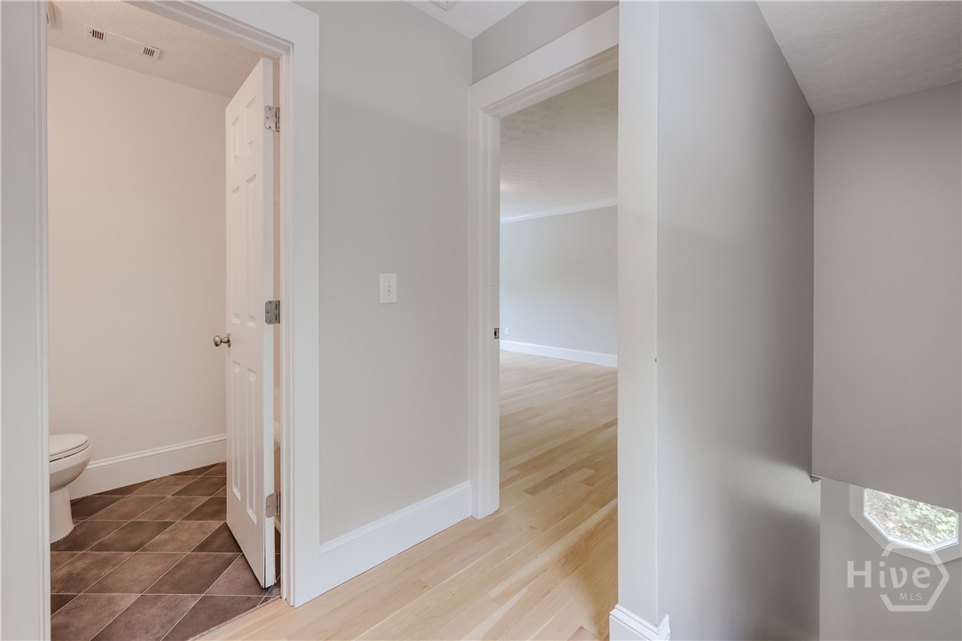 155 Hunters Pointe Drive