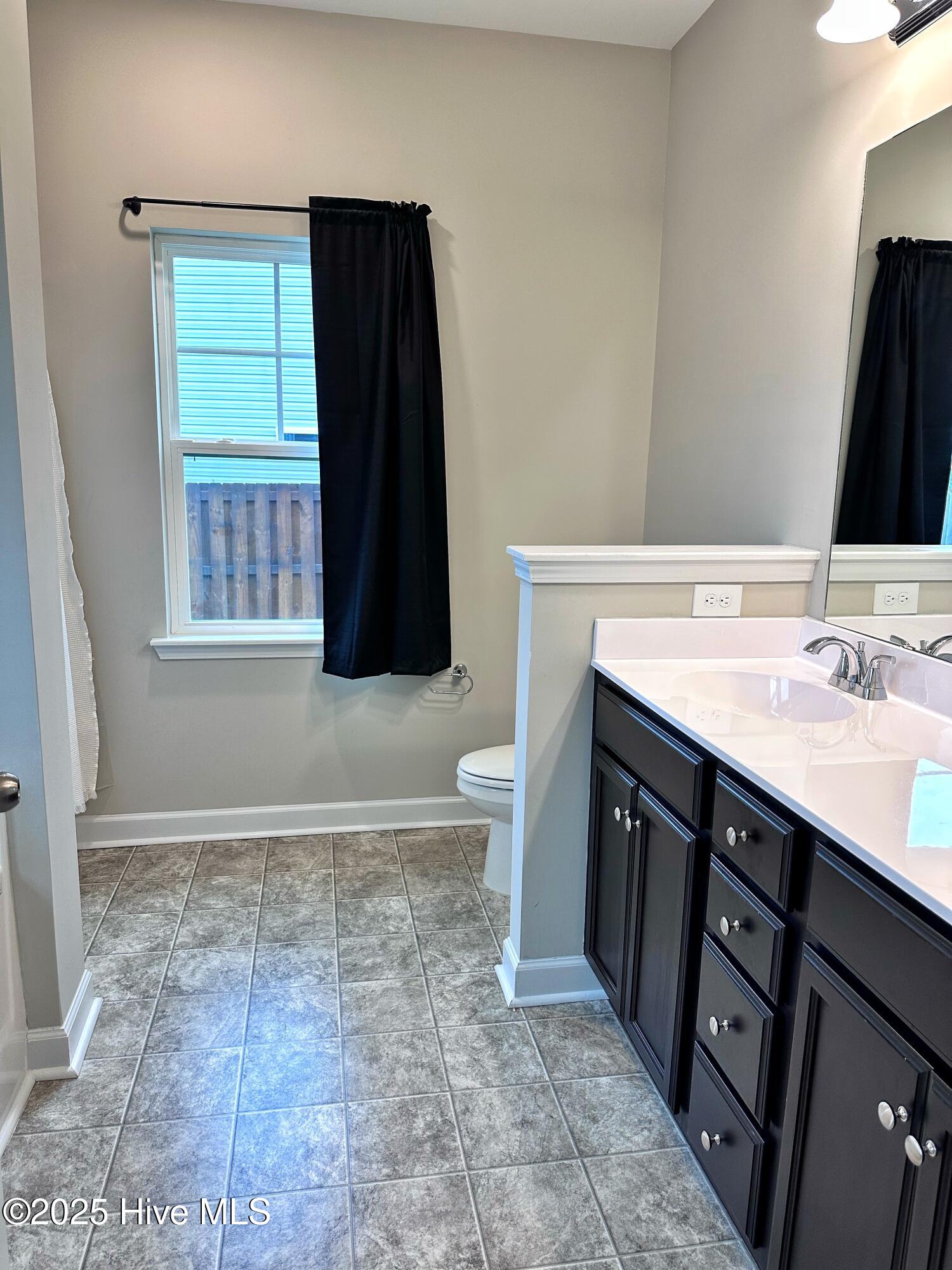 503 Violet Court, Maysville, NC 28555 – photo 22: Mstrbath